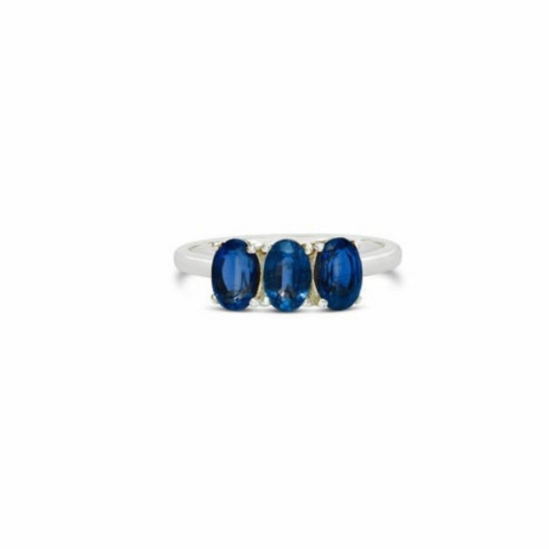 Handmade item
Materials: Gold, White gold
Gem color: Blue
Band Color: Gold
Adjustable
Style: Minimalist
Can be personalized

Wear this Blue Kyanite Ring in Gold on your finger. A rare piece of jewelry to be adorned for a lifetime.
A perfect gift for