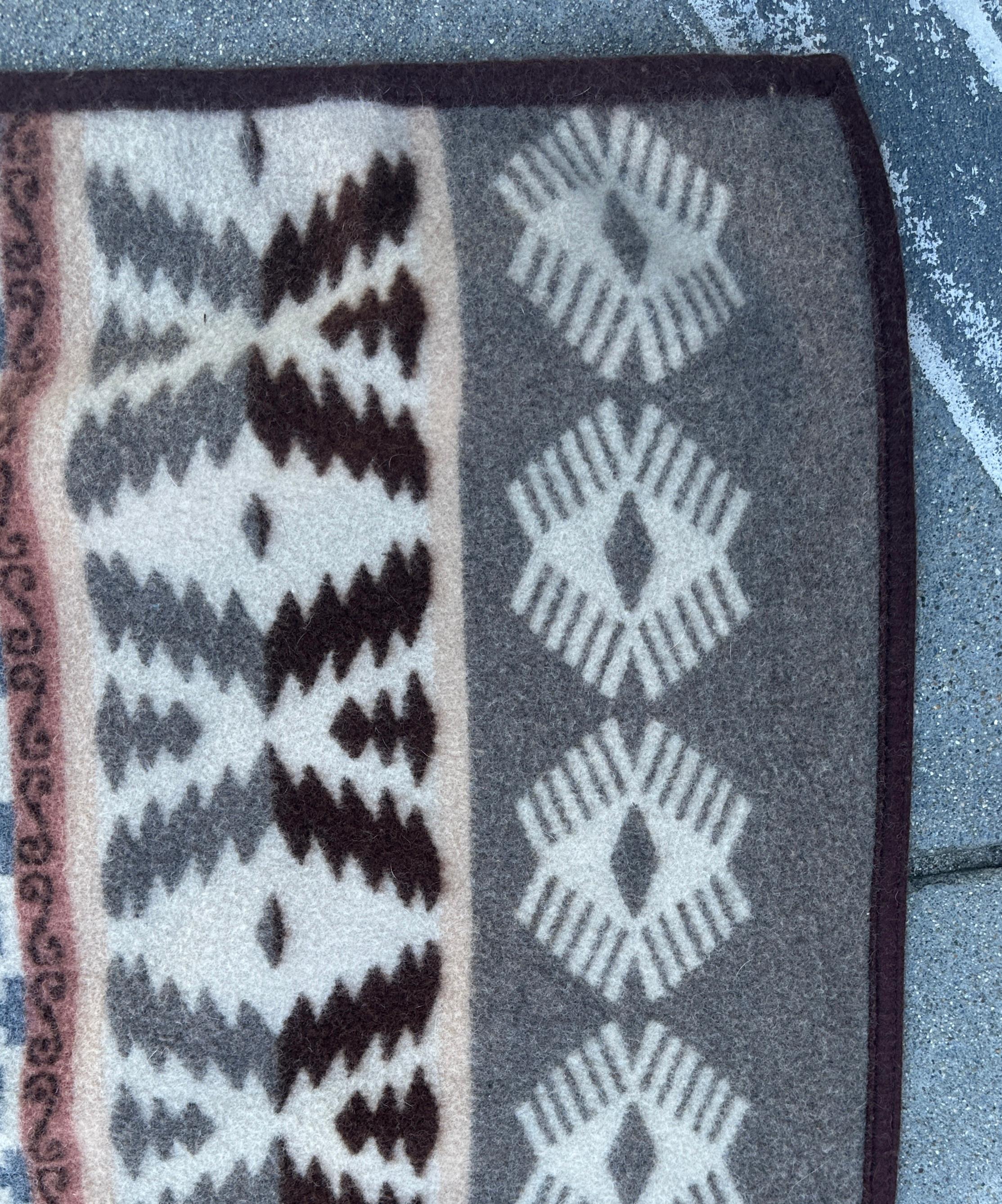 Wool Blue Label Pendleton Blanket For Sale