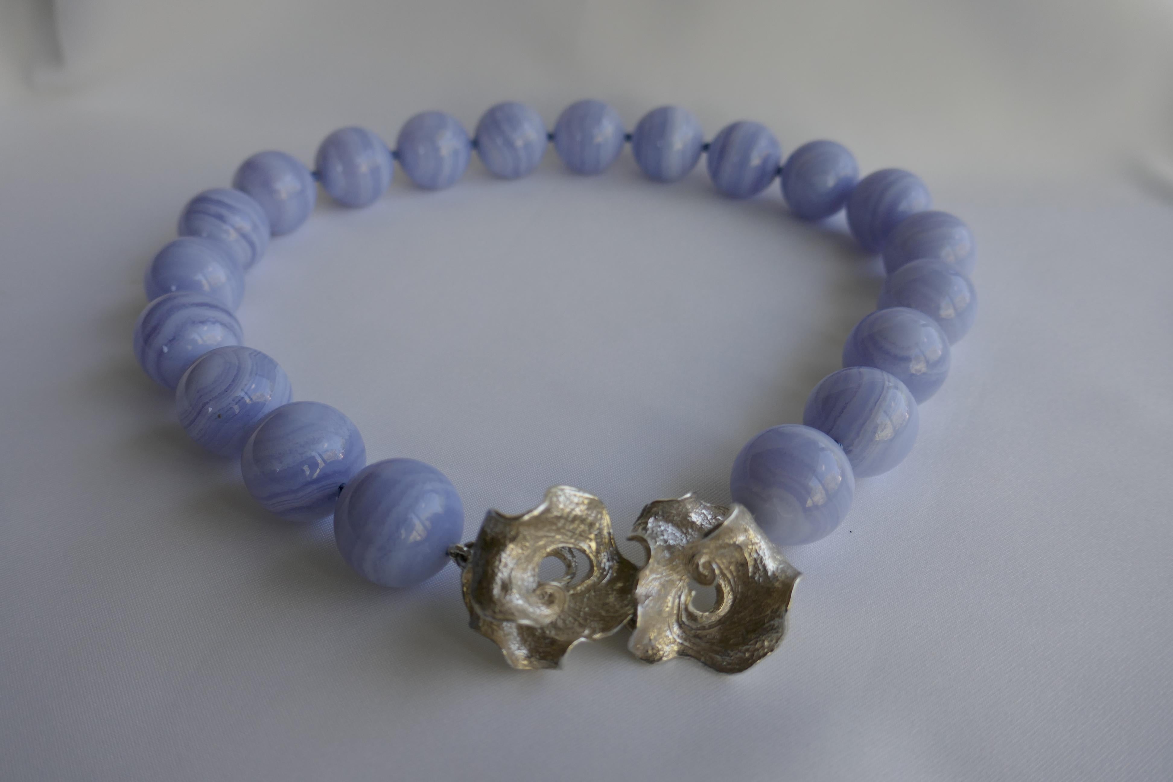 Blue Lace Agate 925 Exclusive Sterling Silver Clasp Gemstone Necklace In New Condition For Sale In Coral Gables, FL