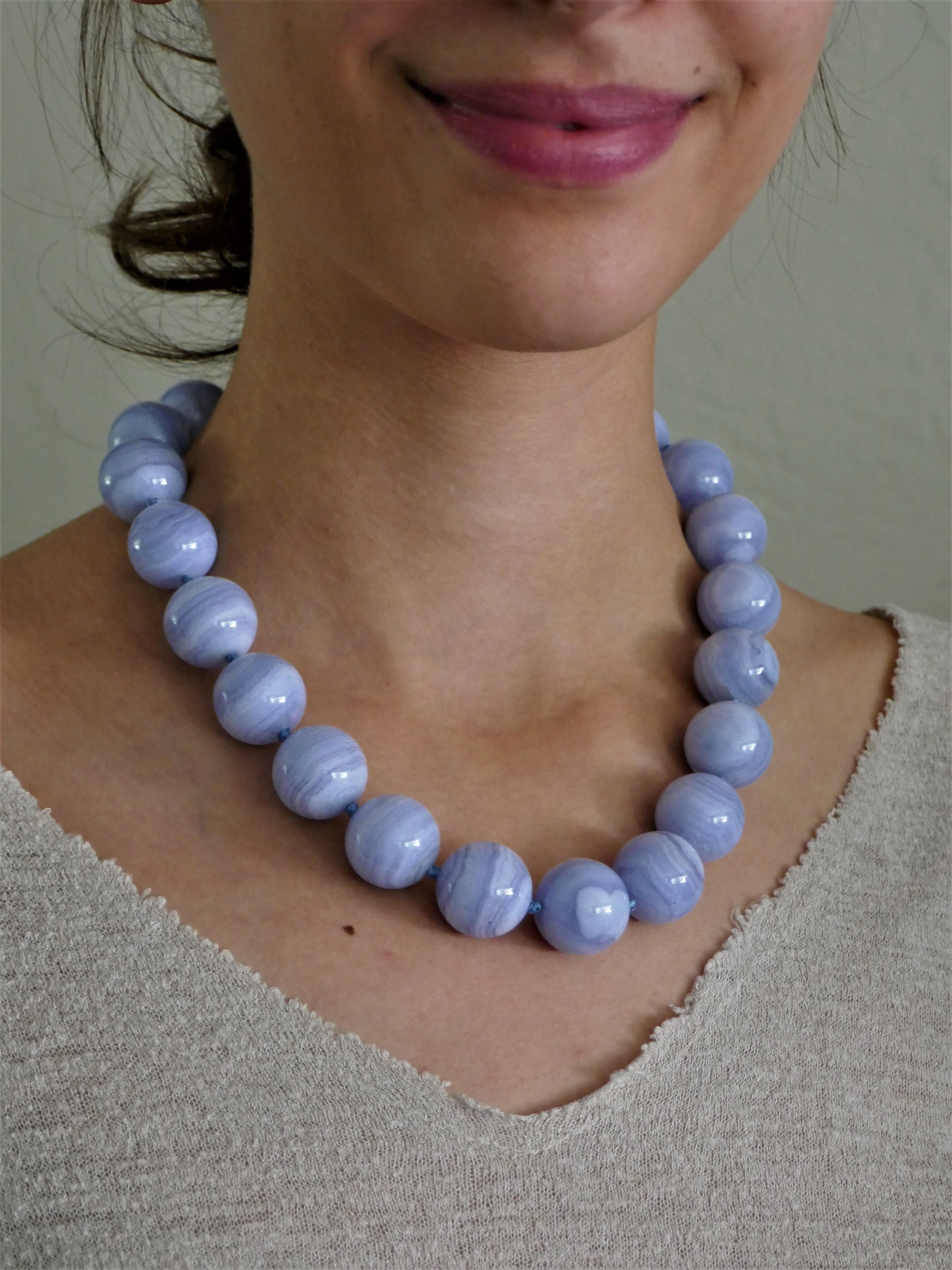 Blue Lace Agate 925 Exclusive Sterling Silver Clasp Gemstone Necklace For Sale 2