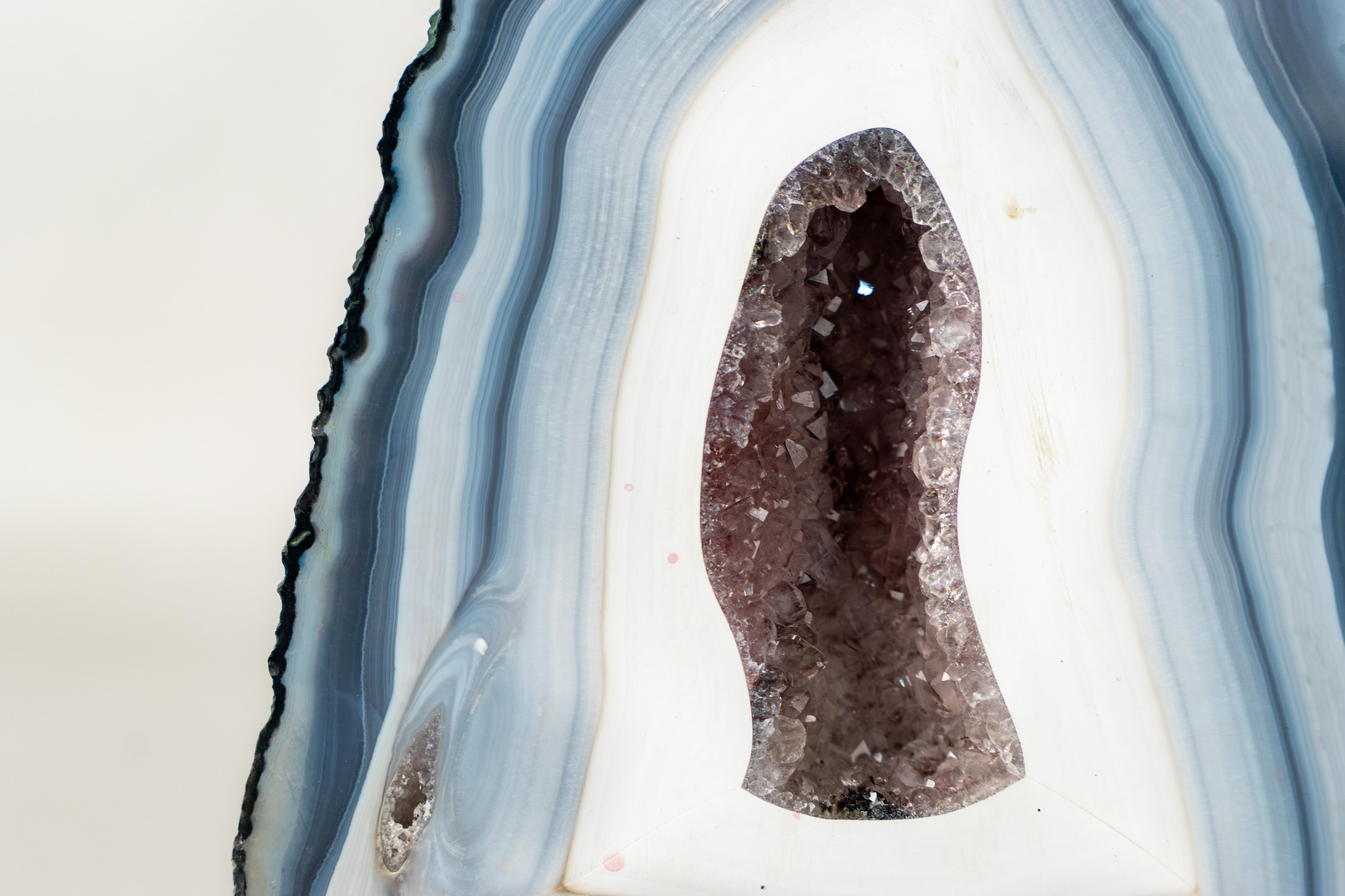 Blue Lace Agate Geode: Amethyst Druzy Crystal, Collector's Mineral In condizioni Nuovo in vendita a Ametista Do Sul, BR
