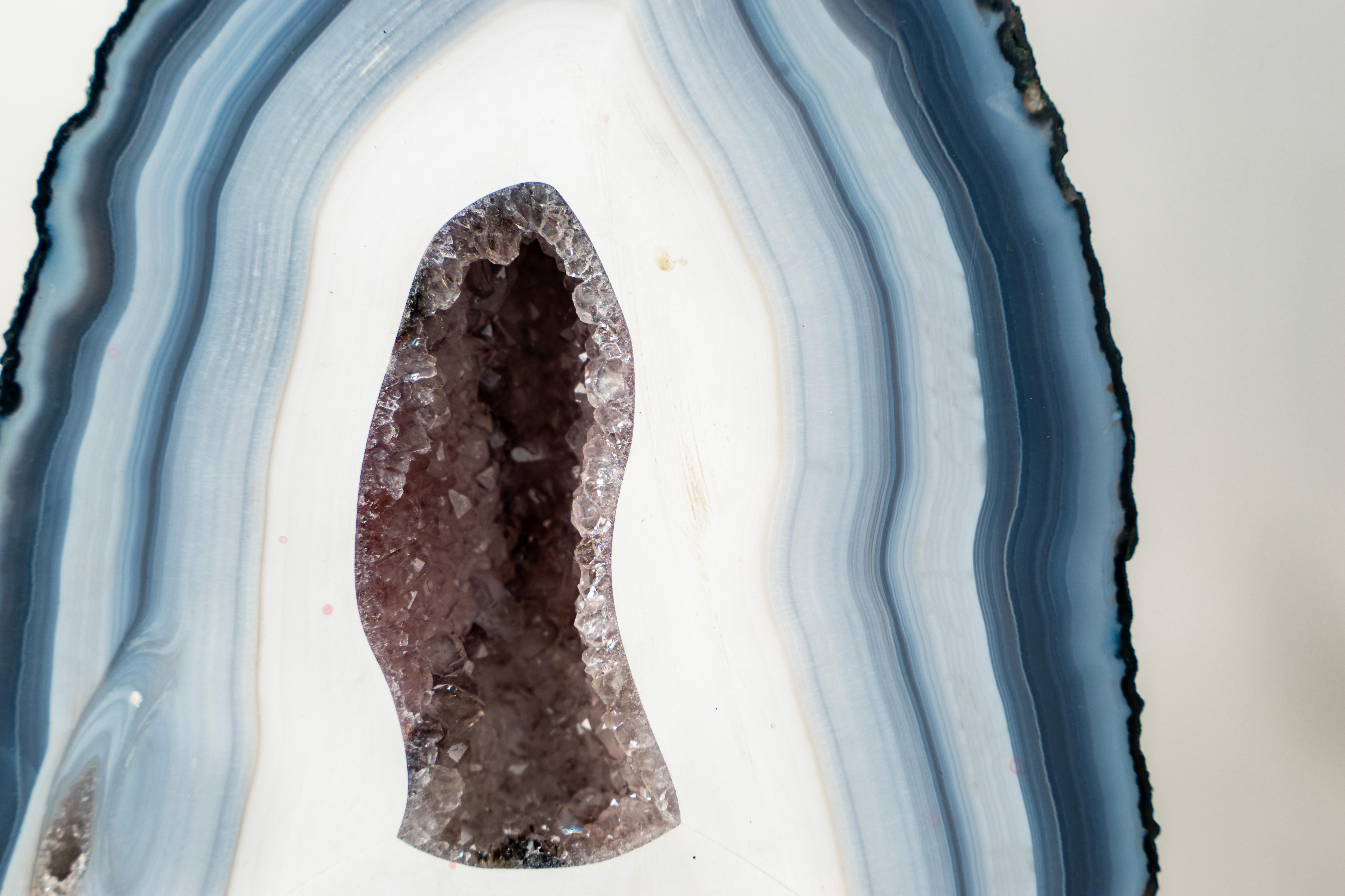 XXI secolo e contemporaneo Blue Lace Agate Geode: Amethyst Druzy Crystal, Collector's Mineral in vendita