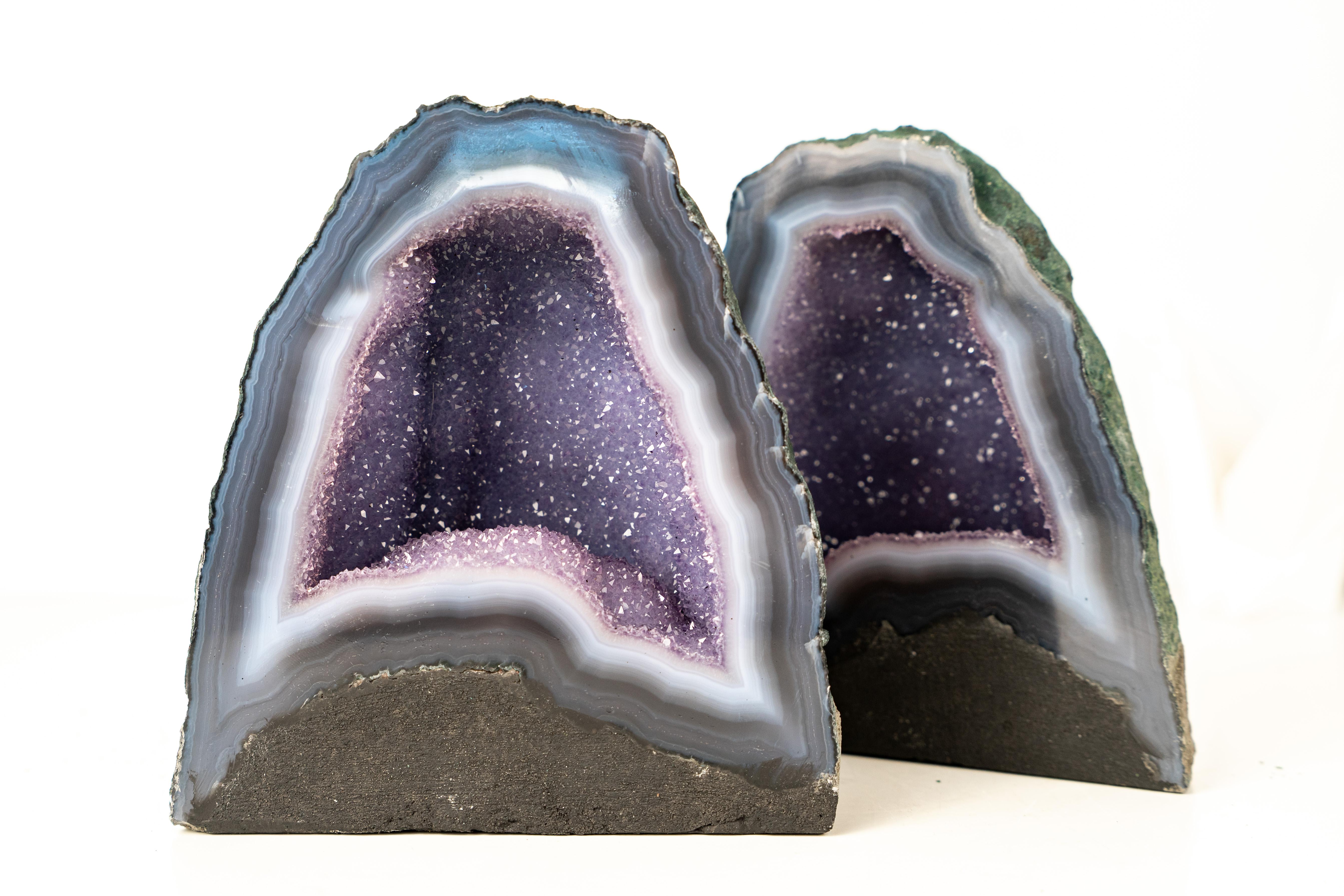 Bookmatching Pair of Small Agate Geodes with Blue Banded Agate and Galaxy Druzy

▫️ Description

Small in size yet incredibly eye-catching, these natural agate geodes display a combination of rare characteristics that make them true works of natural