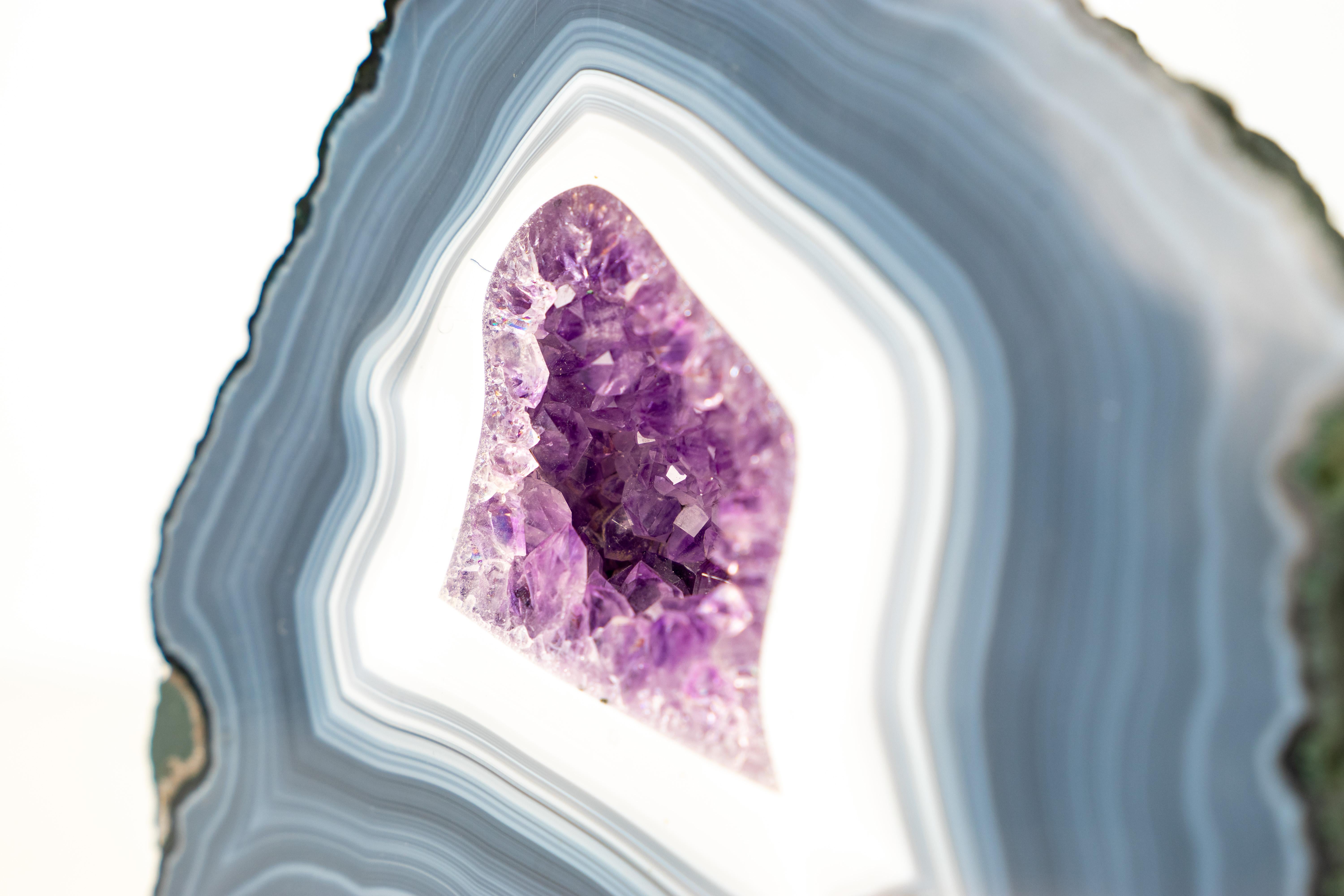 Blue Lace Agate Geode with Amethyst Druzy im Angebot 2