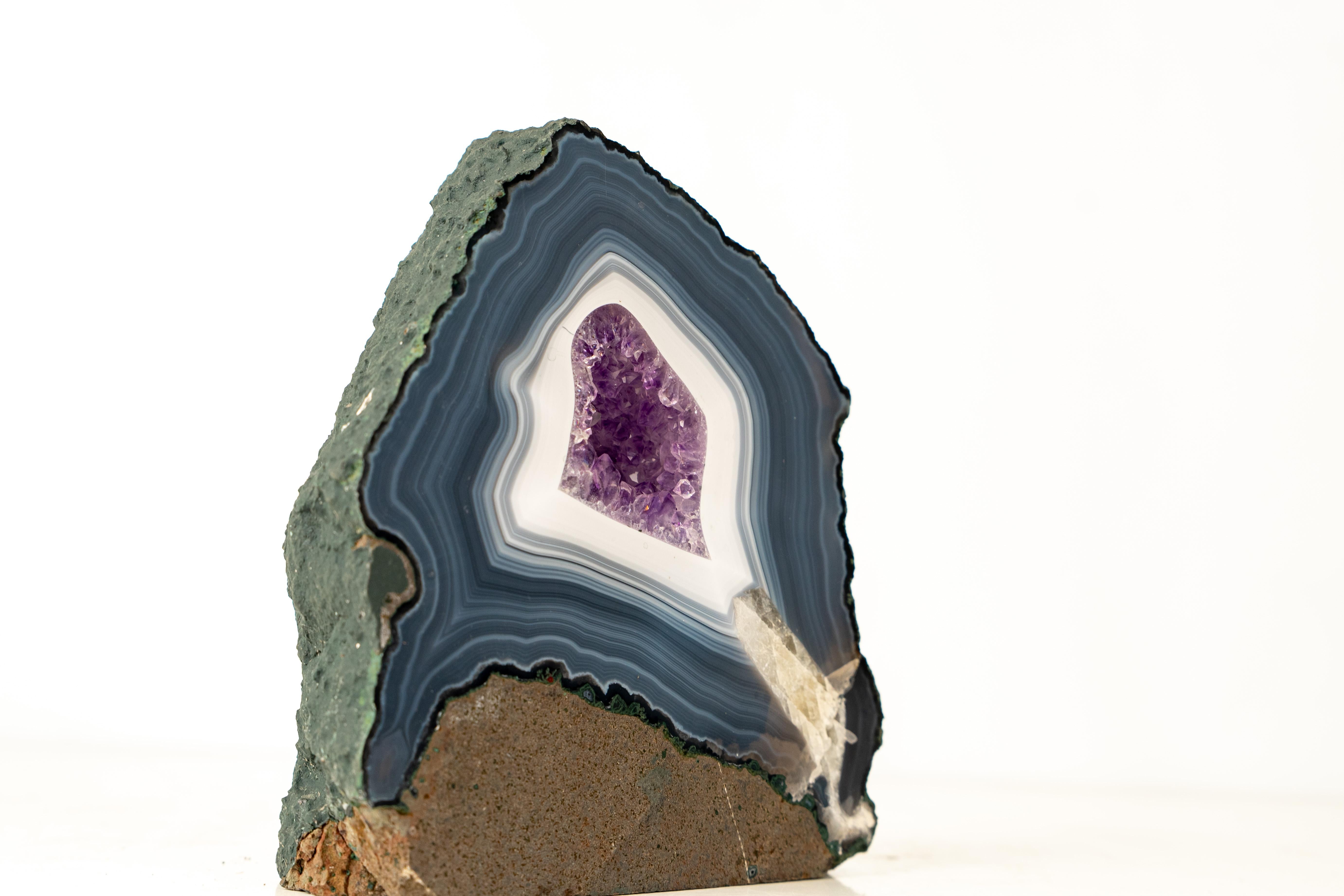 Blue Lace Agate Geode with Amethyst Druzy im Angebot 3