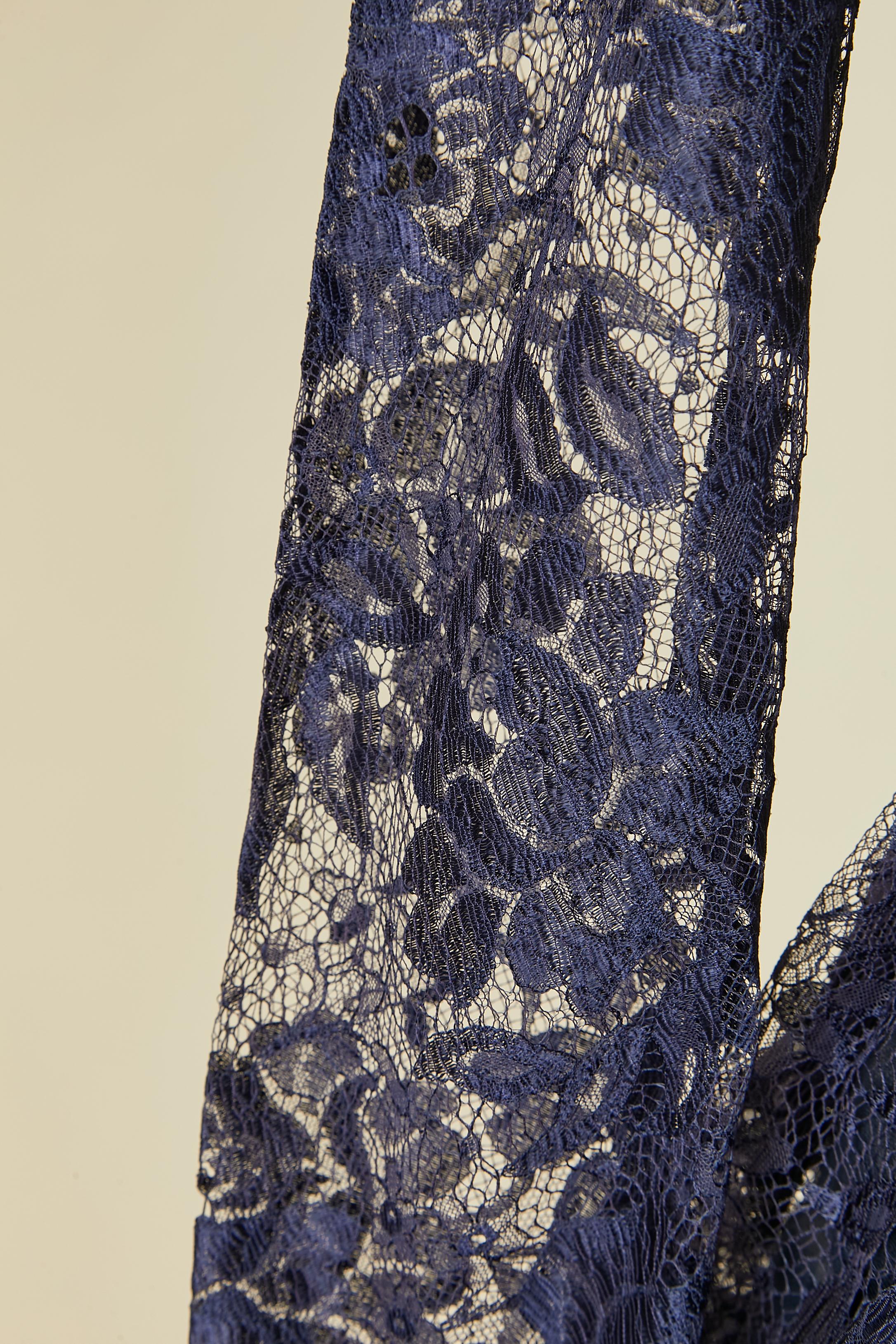 Robe de soirée en dentelle bleue à volants Scaasi Pour femmes en vente
