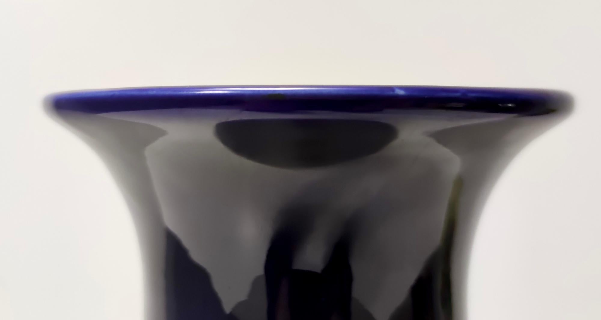 Blue Lacquered Ceramic Vase by Lavenia Ascribable to Guido Andlovitz, Italy In Excellent Condition For Sale In Bresso, Lombardy