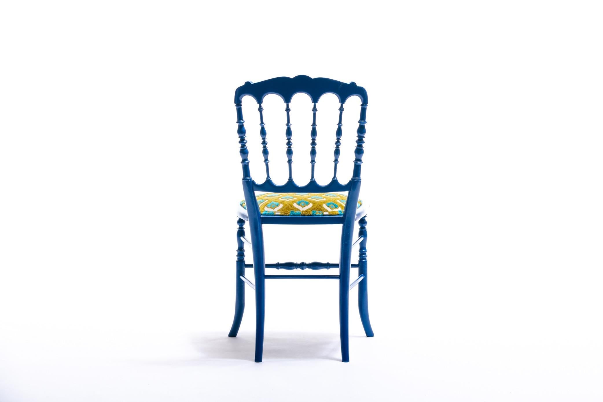 Blue Lacquered Chiavari Side Chair with Peacock Feathers in Cut Velvet For Sale 3