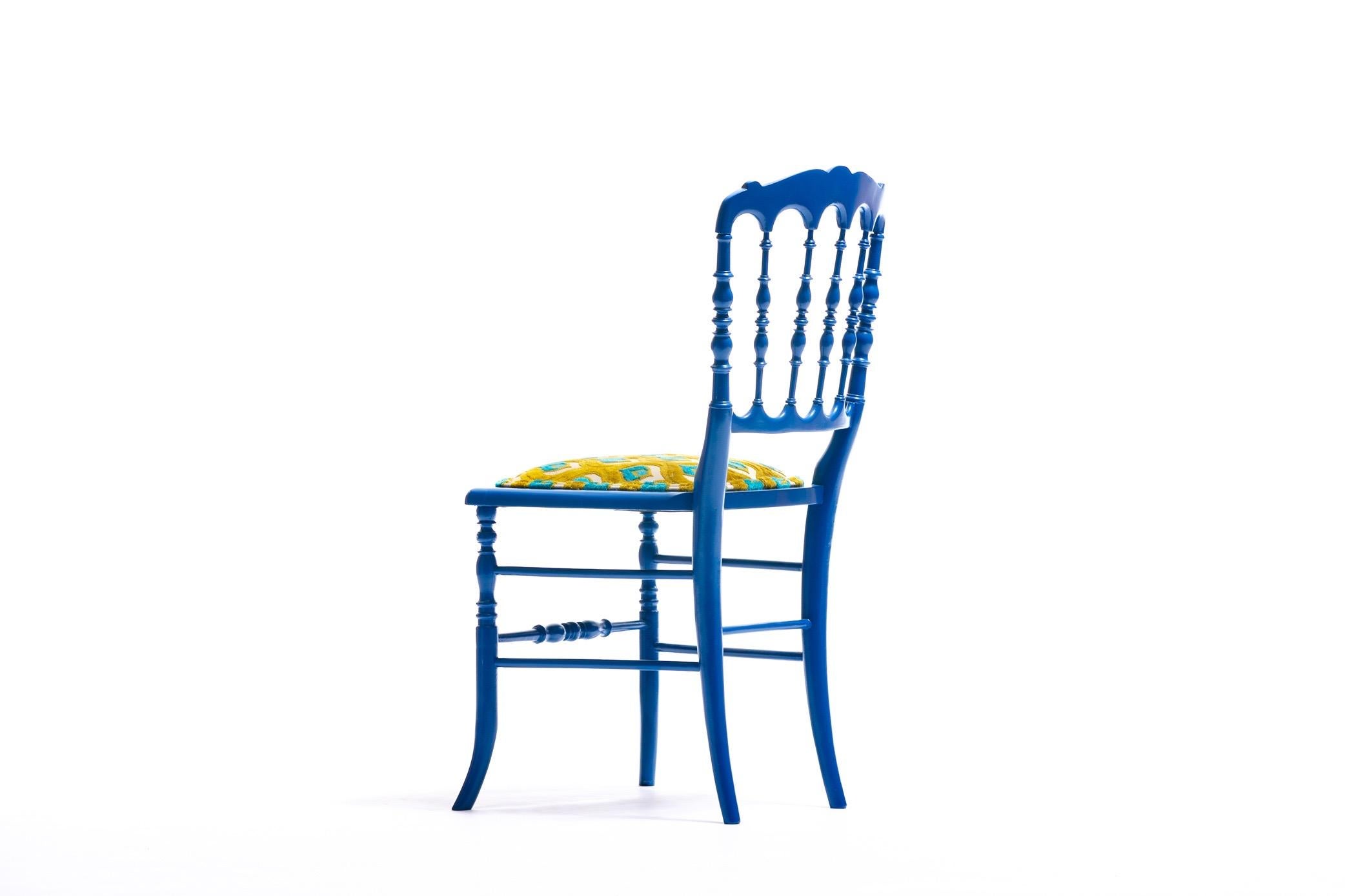 Blue Lacquered Chiavari Side Chair with Peacock Feathers in Cut Velvet For Sale 6