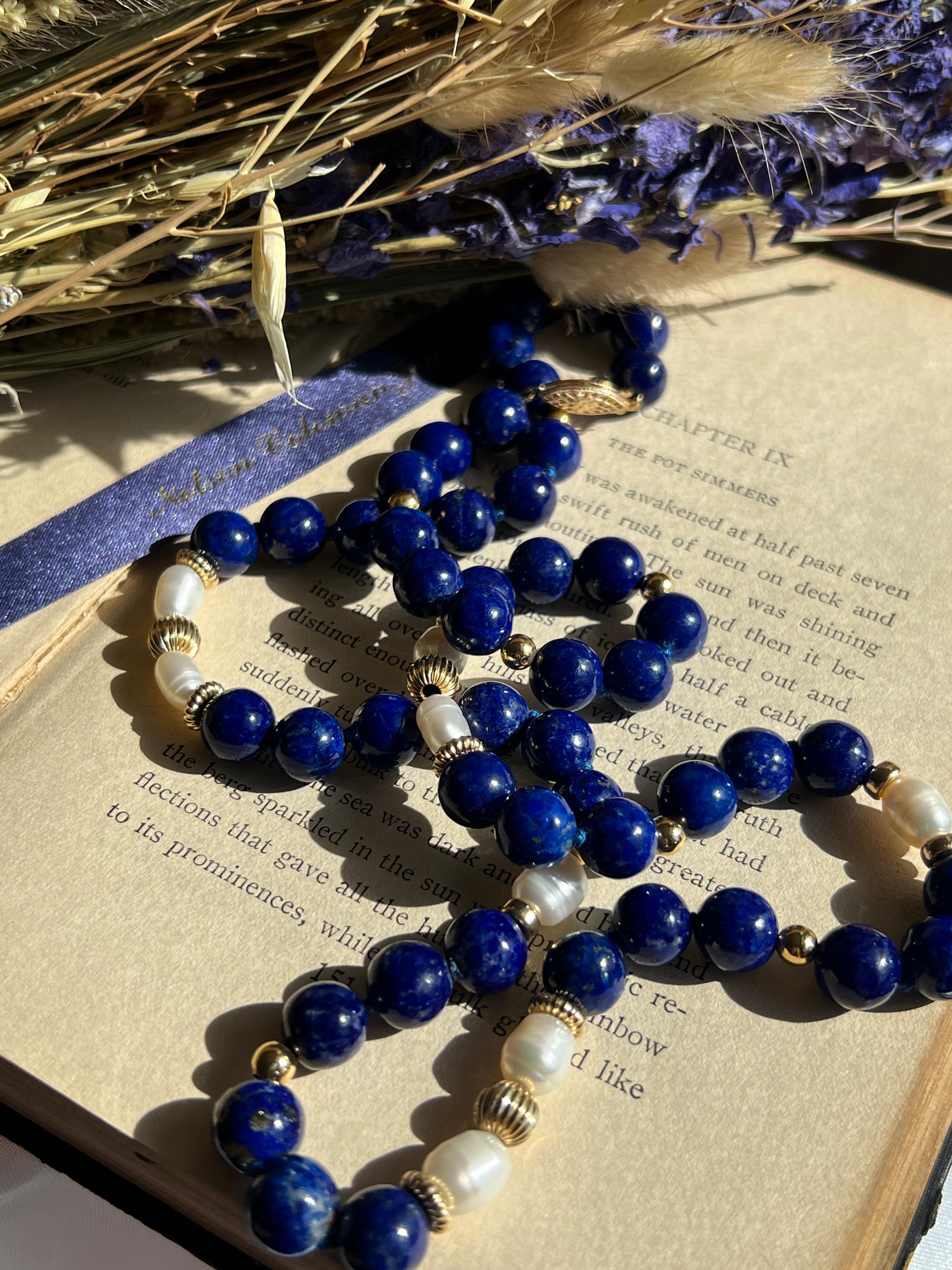 Blue Lapis Lazuli, Pearl, and 14k Yellow Gold Contemporary 1980s Beaded Necklace For Sale 1