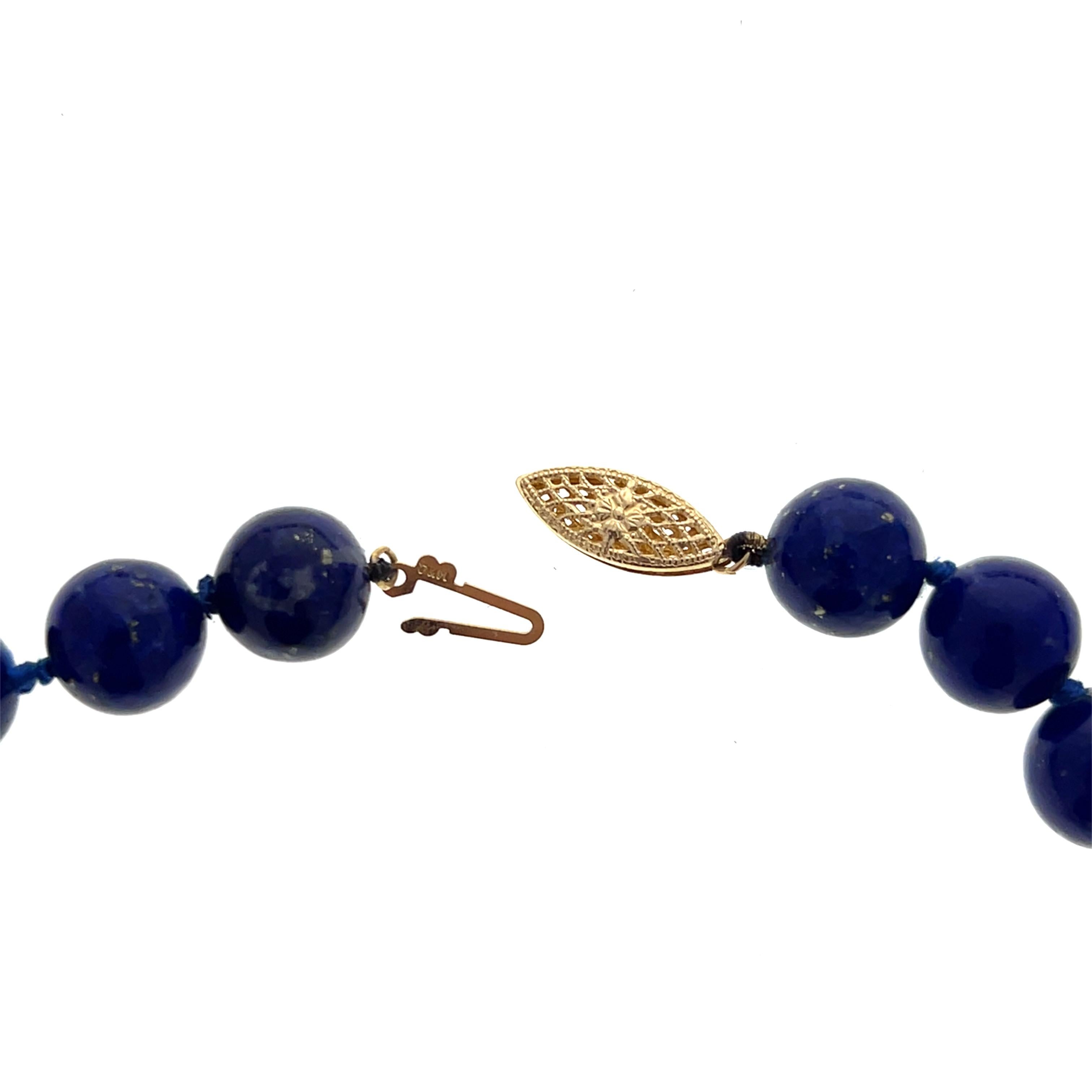 Blue Lapis Lazuli, Pearl, and 14k Yellow Gold Contemporary 1980s Beaded Necklace For Sale 4