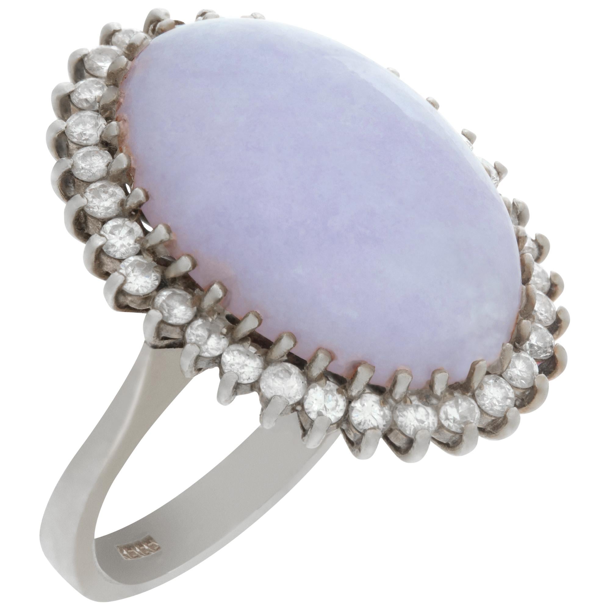 Blue Lavender Oval Chalcedonny 14k Yellow Gold Ring with Approximate 0.75 Carat  In Excellent Condition For Sale In Surfside, FL