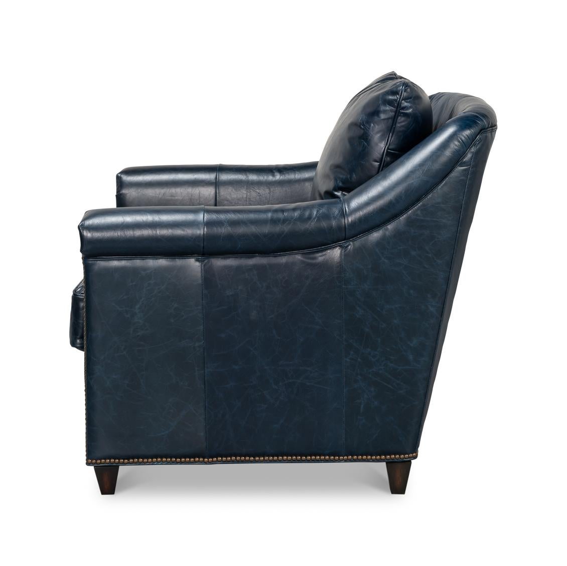 Classique américain Chaise d'appoint en cuir bleu en vente