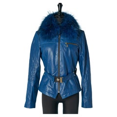 Cazadora de piel azul con cuello de piel y cinturón VERSACE JEANS