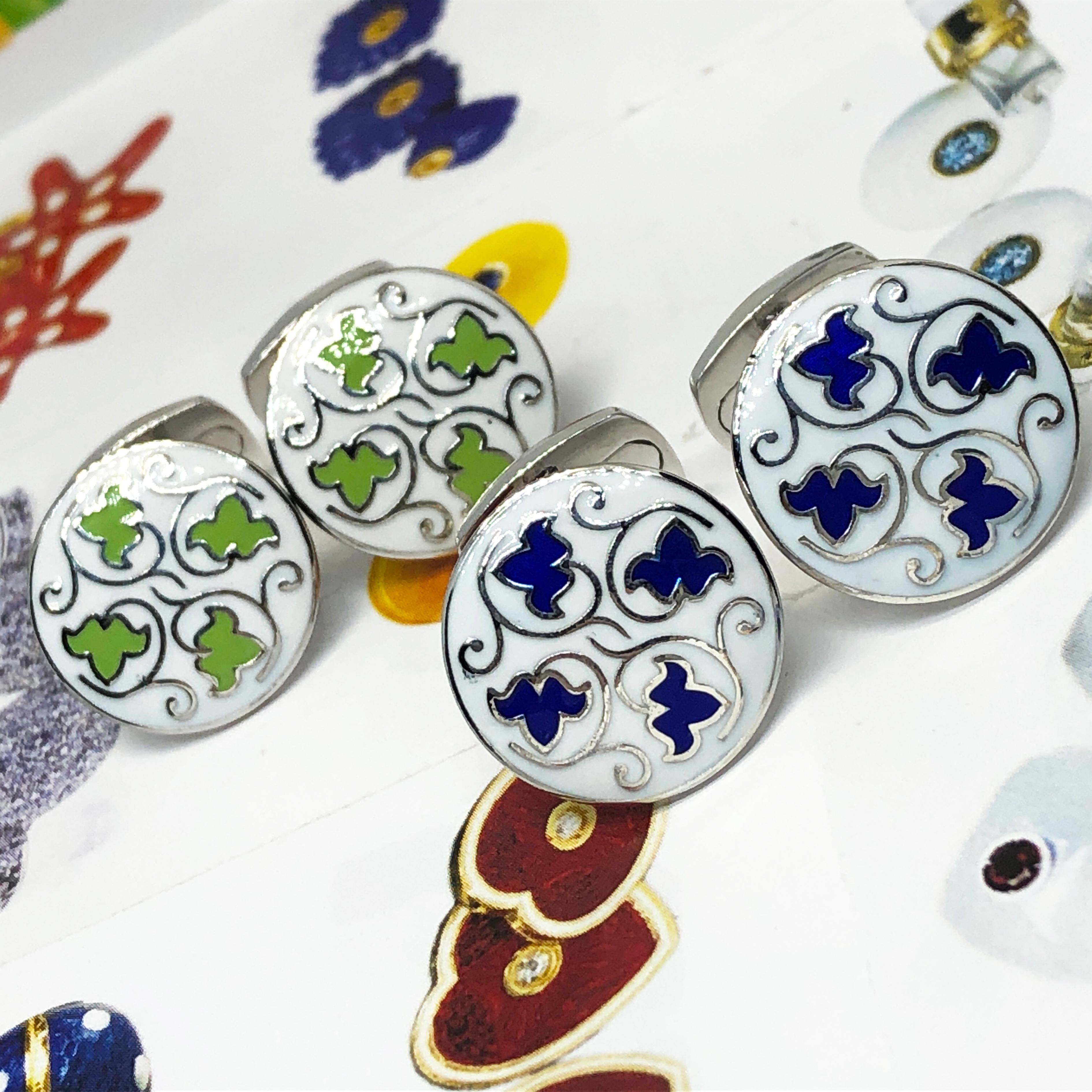 Berca Boutons de manchette en forme de barre en argent sterling émaillé avec feuilles bleues et monture en blanc, dos en T en vente 1