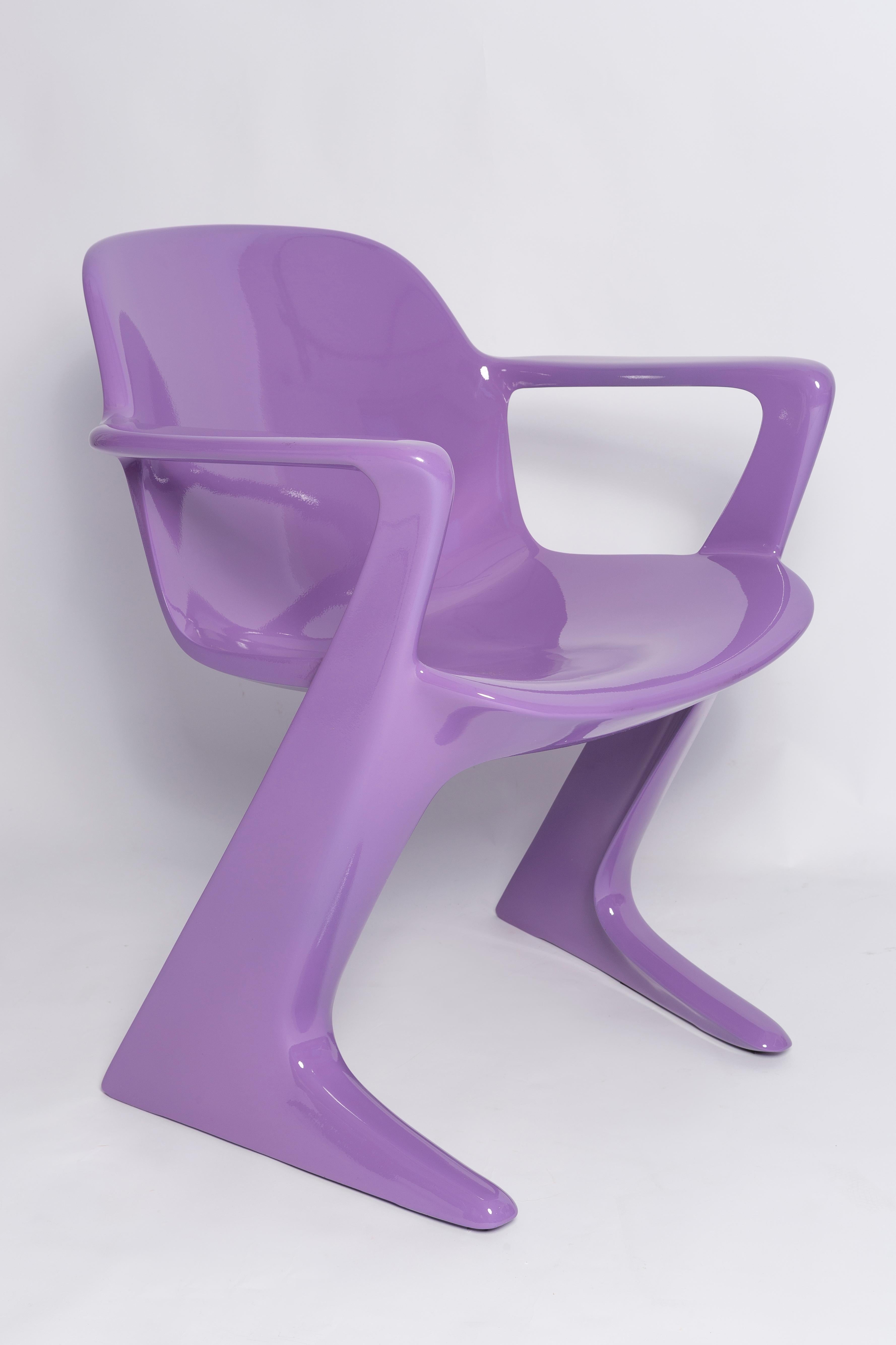 This model is called Z-chair. Designed in 1968 in the GDR by Ernst Moeckl and Siegfried Mehl, German Version of the Panton chair. Also called kangaroo chair or variopur chair. Produced in eastern Germany.

The z.stuhl, designed by Ernst Moeckl