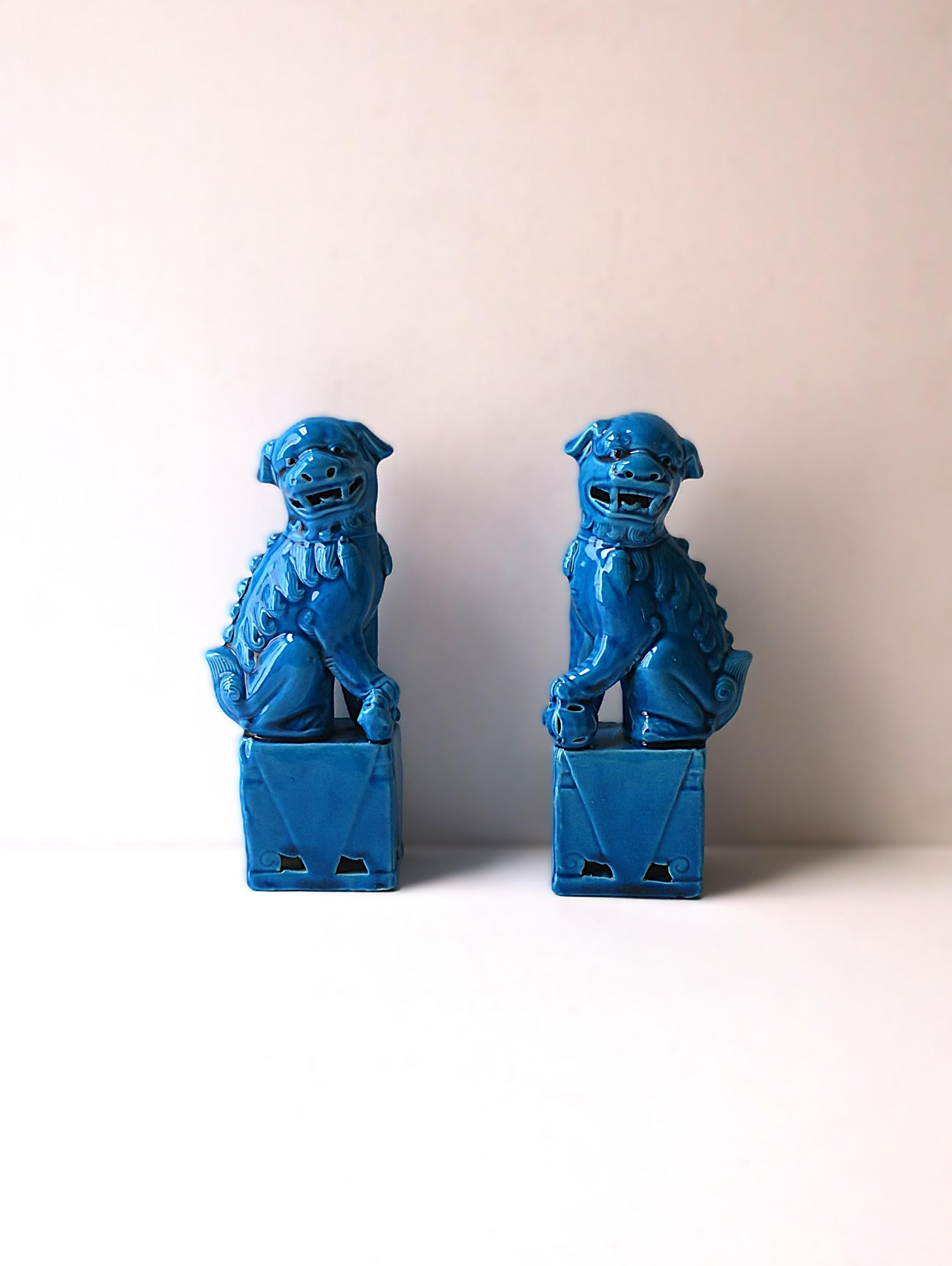 Chinoiserie Blue Lion Foo Dogs Decorative Objects, Pair