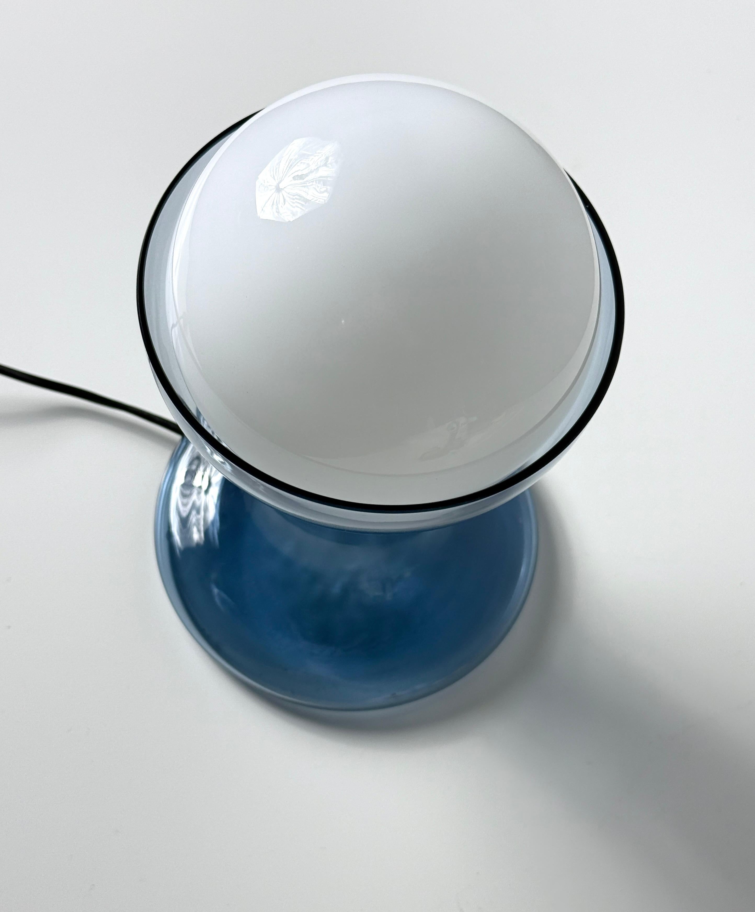 Blue LT 215 Murano Glass Table Lamp by Carlo Nason for AV Mazzega Italy 1960s In Good Condition For Sale In Troy, MI