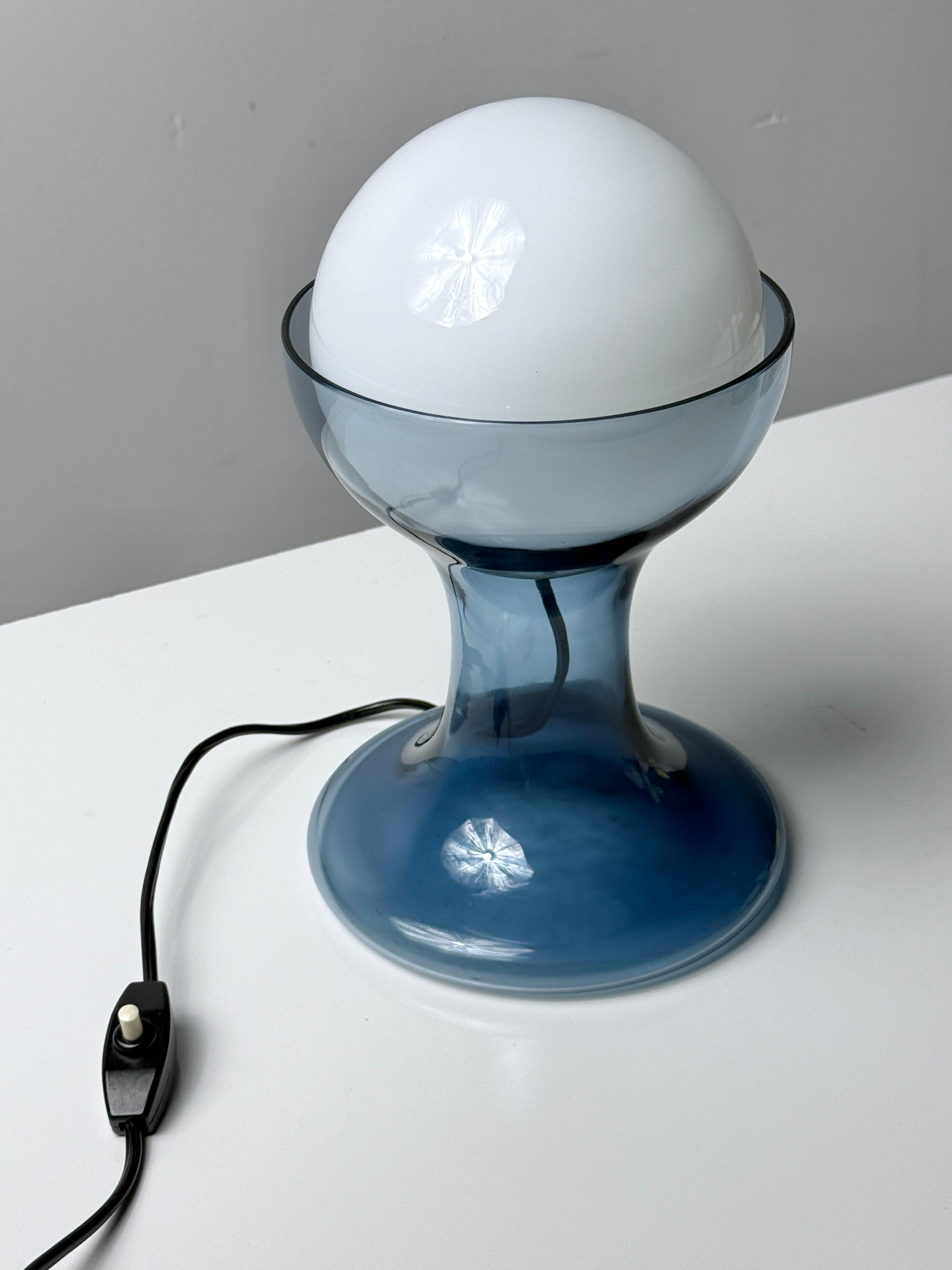 Blue LT 215 Murano Glass Table Lamp by Carlo Nason for AV Mazzega Italy 1960s For Sale 1