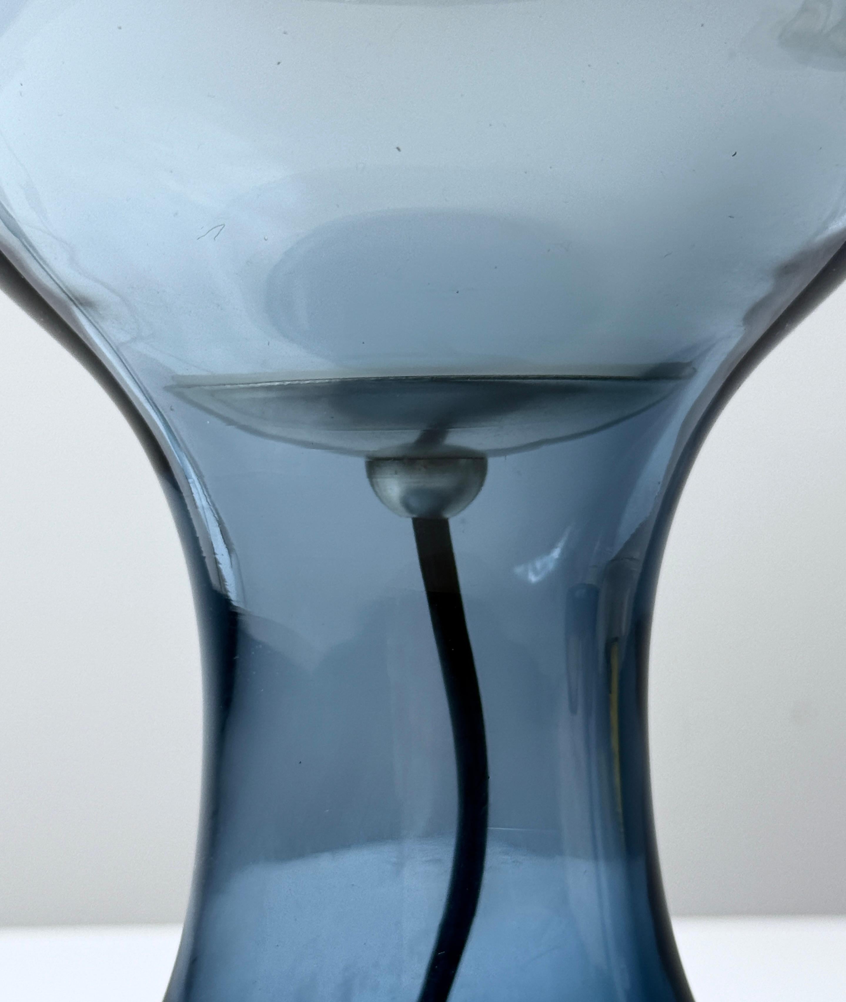 Blue LT 215 Murano Glass Table Lamp by Carlo Nason for AV Mazzega Italy 1960s For Sale 2