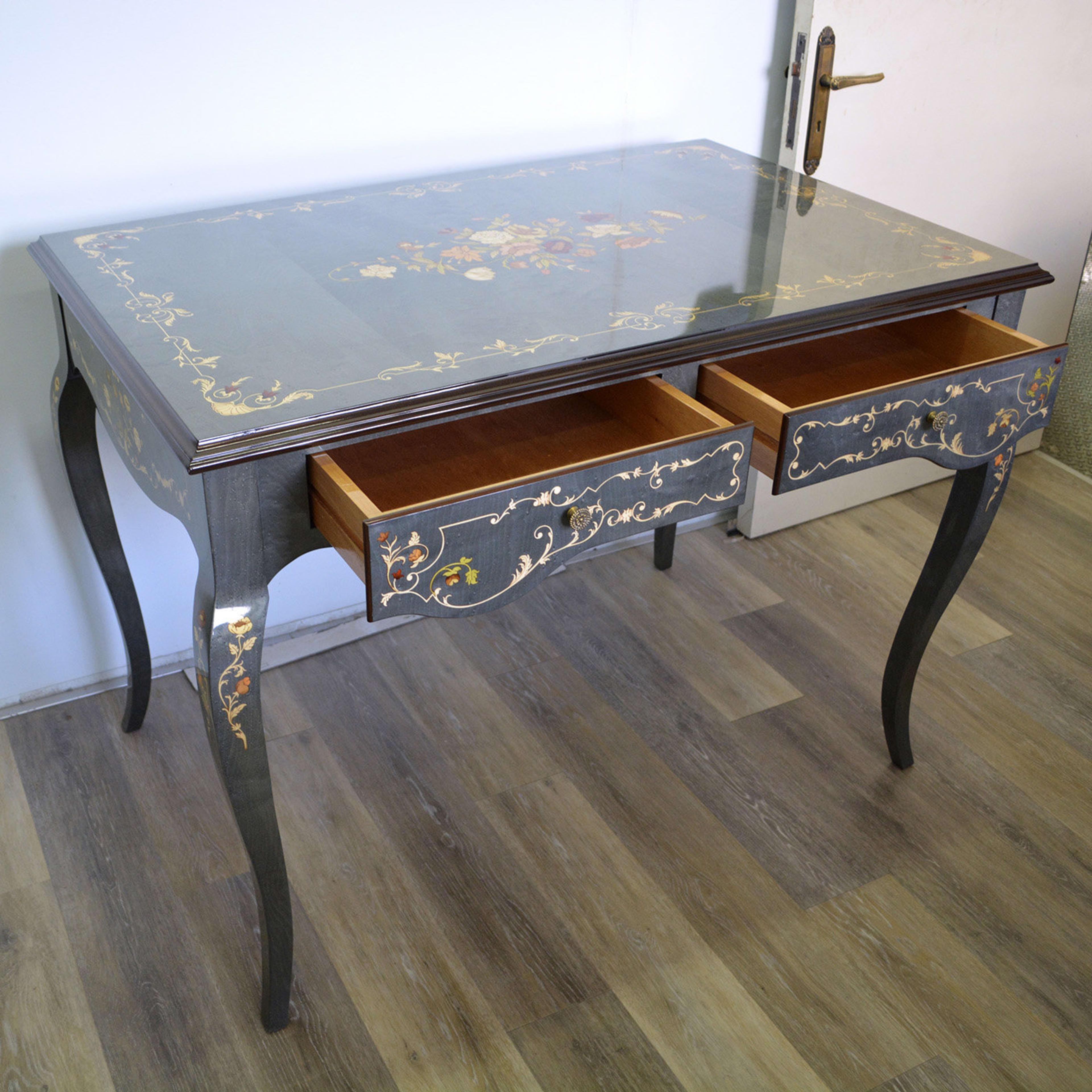Blue maple writing desk In New Condition For Sale In Milan, IT