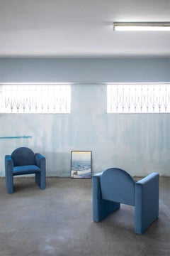 Blauer Marika-Sessel von Studio Christinekalia