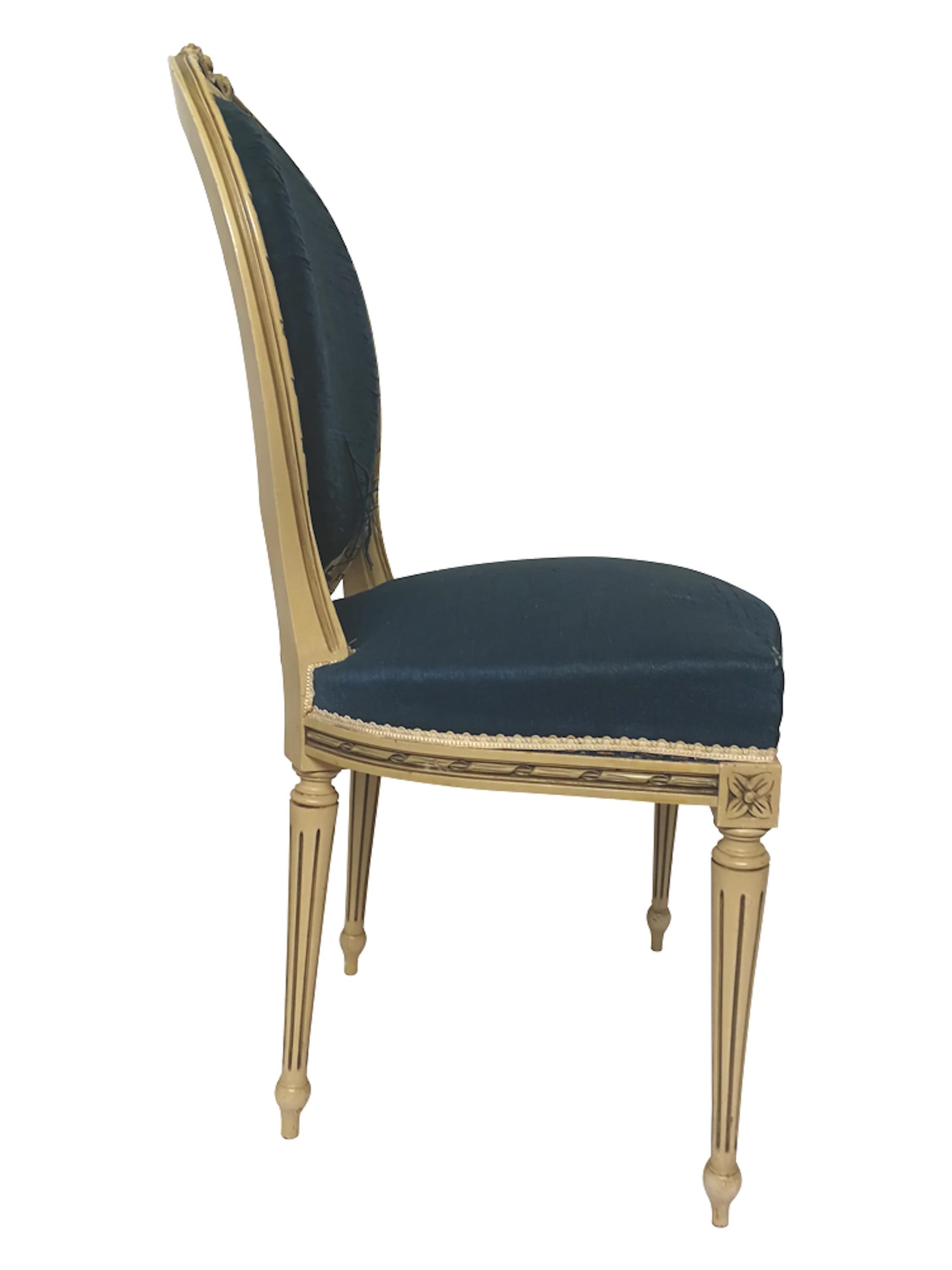 French Blue Médaillon Chair Louis XVI Style, circa 1950 For Sale