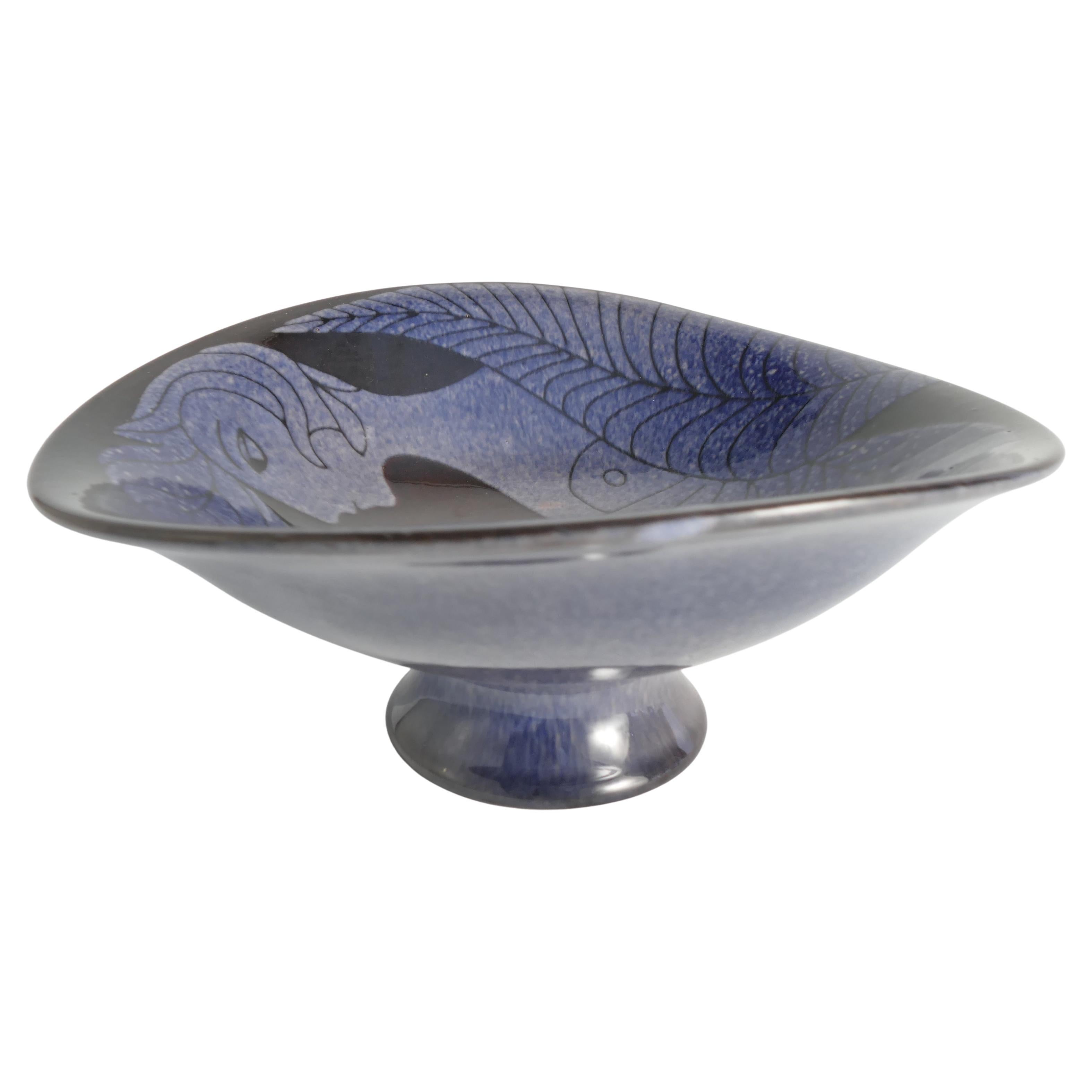 Blaue Meerjungfrauen- und Fischschale,  „Athene“-Serie von Anna Lisa Thomson, Upsala Ekeby im Angebot