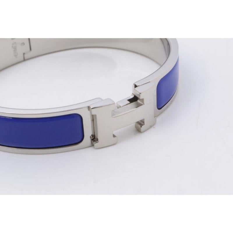 Bracelet Clic Clac Hermes en métal bleu avec quincaillerie en palladium État moyen - En vente à Irvine, CA