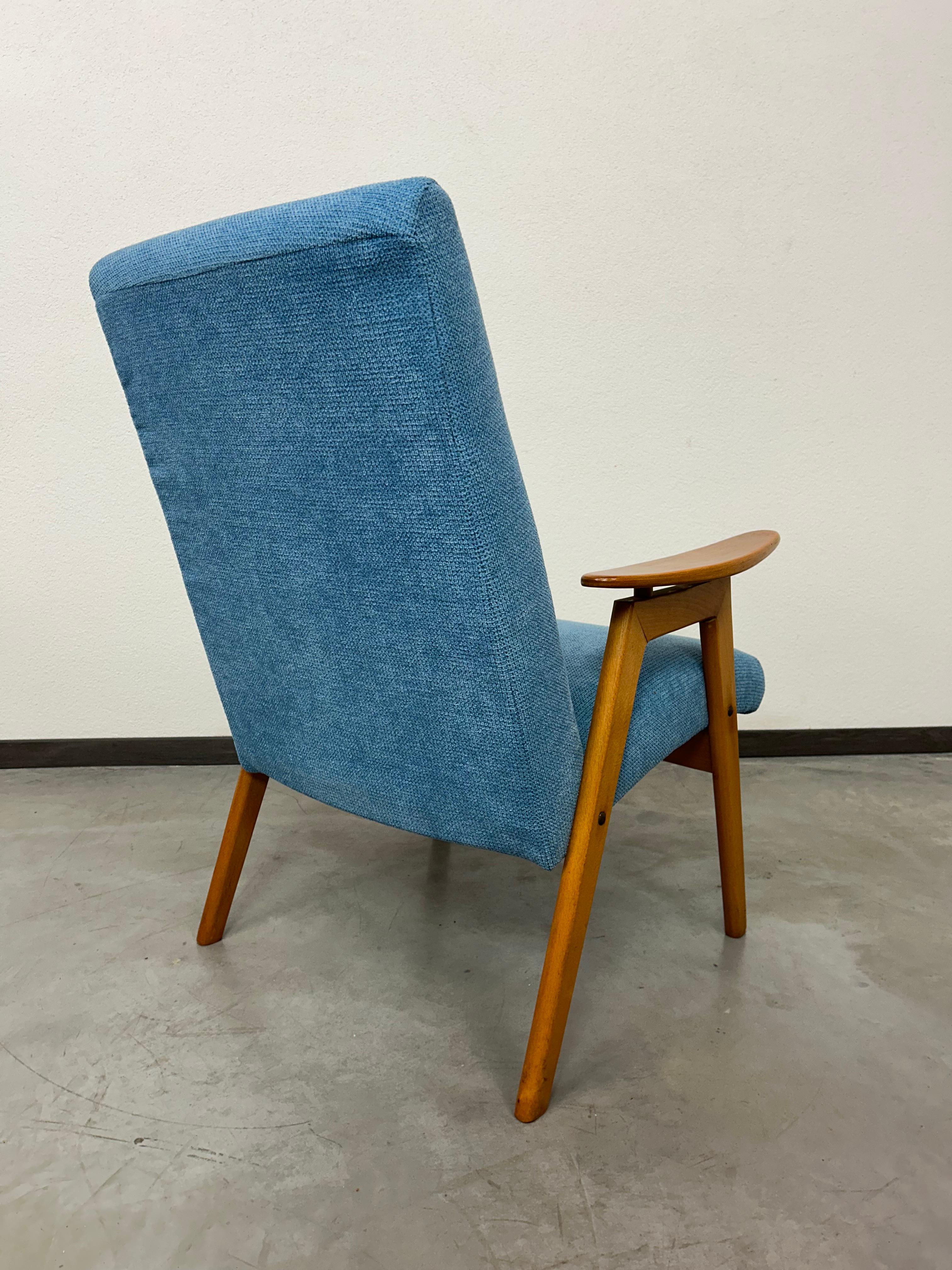 Blue mid-century design armchair by Jaroslav Šmídek For Sale 2