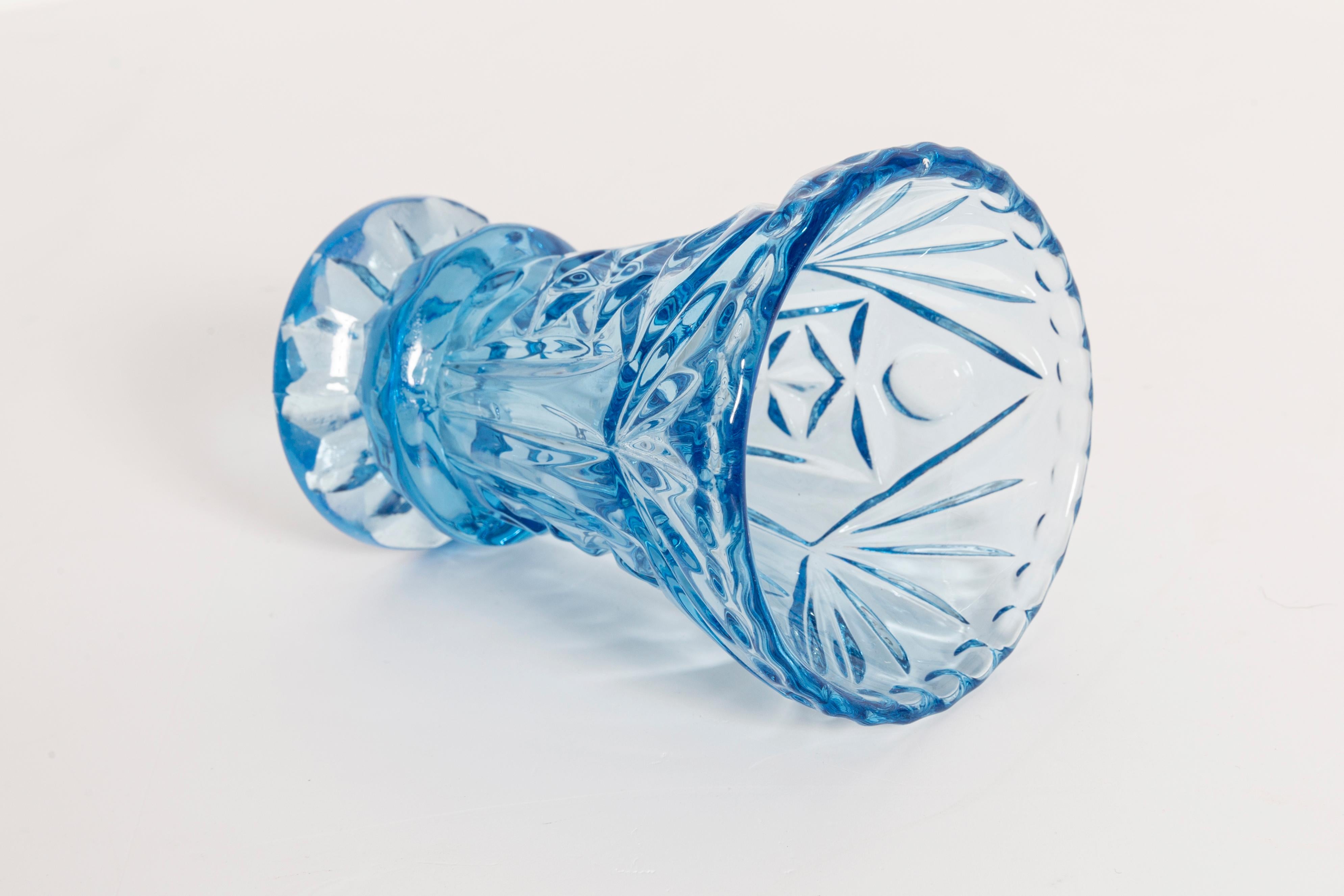 Blaue blaue Mini-Vintage-Vase, 20. Jahrhundert, Europa, 1960er Jahre (Tschechisch) im Angebot