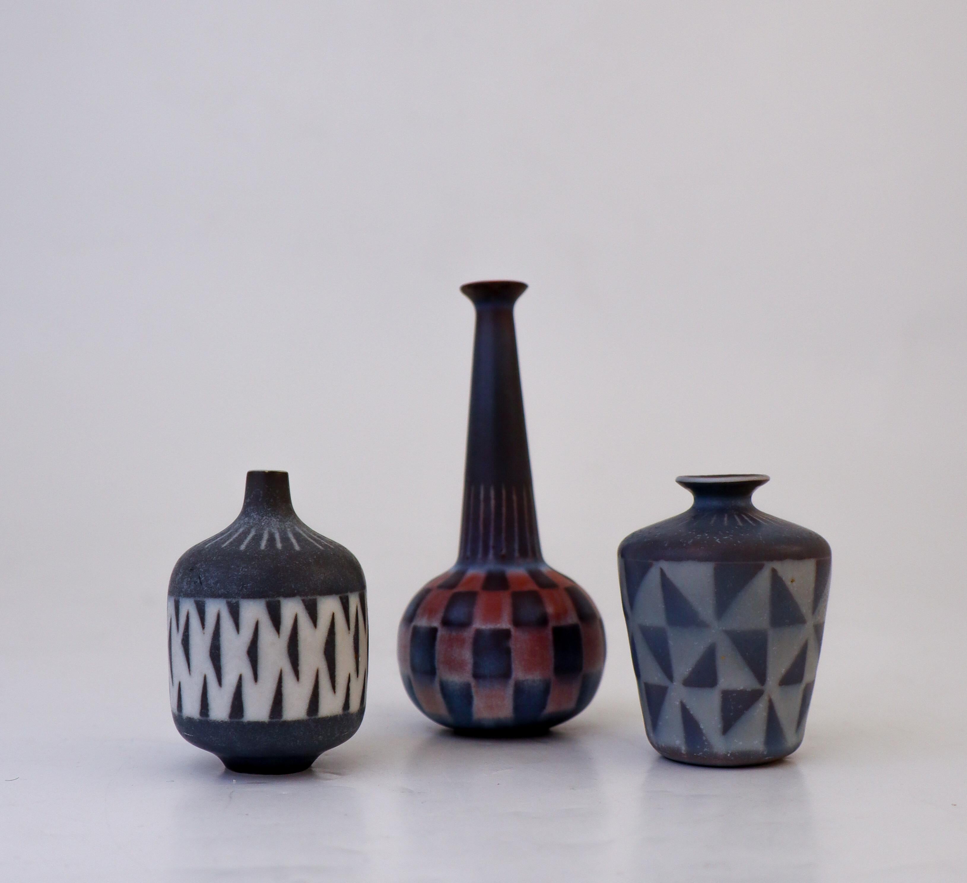 Scandinavo moderno Vaso e ciotola in miniatura blu - Bertil Lundgren - Rörstrand - Metà secolo moderno in vendita