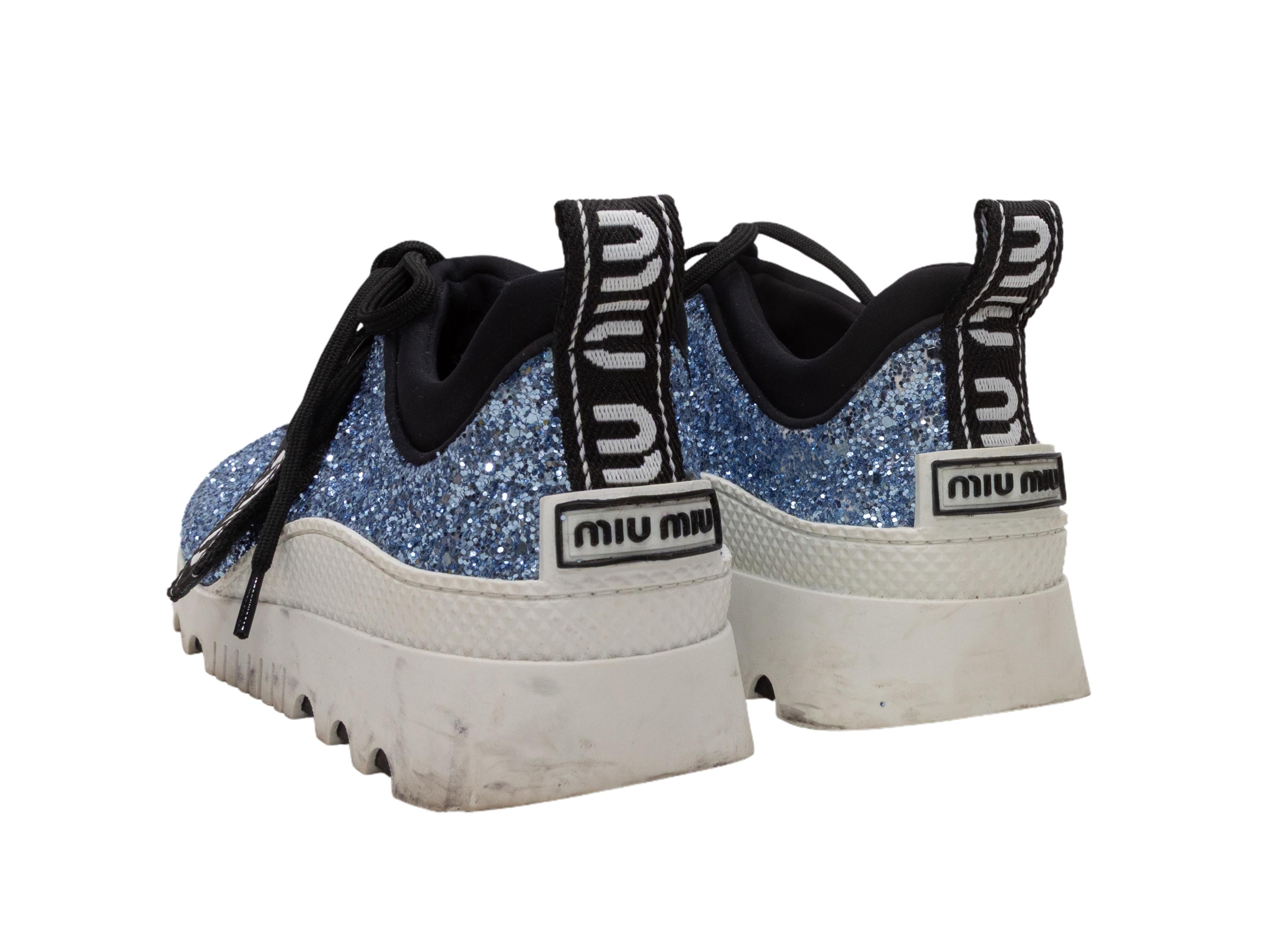 Zapatillas bajas azules con purpurina Miu Miu talla 37.5 en Bueno estado para la venta en New York, NY