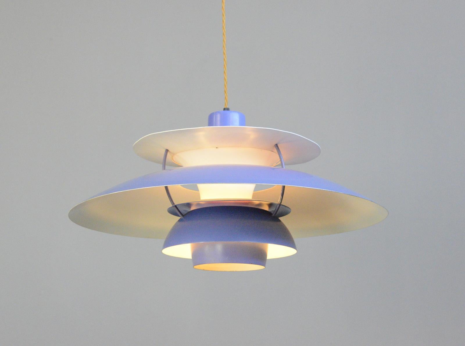 Blue Model PH5 pendant lights by Louis Poulson Circa 1960s

- Comes with 150cm of cable
- Takes E27 fitting bulbs
- Made from aluminium
- Designed by Poul Henningsen
- Made by Louis Poulson
- Model PH5
- Danish ~ 1960s
- 50cm wide x 26cm