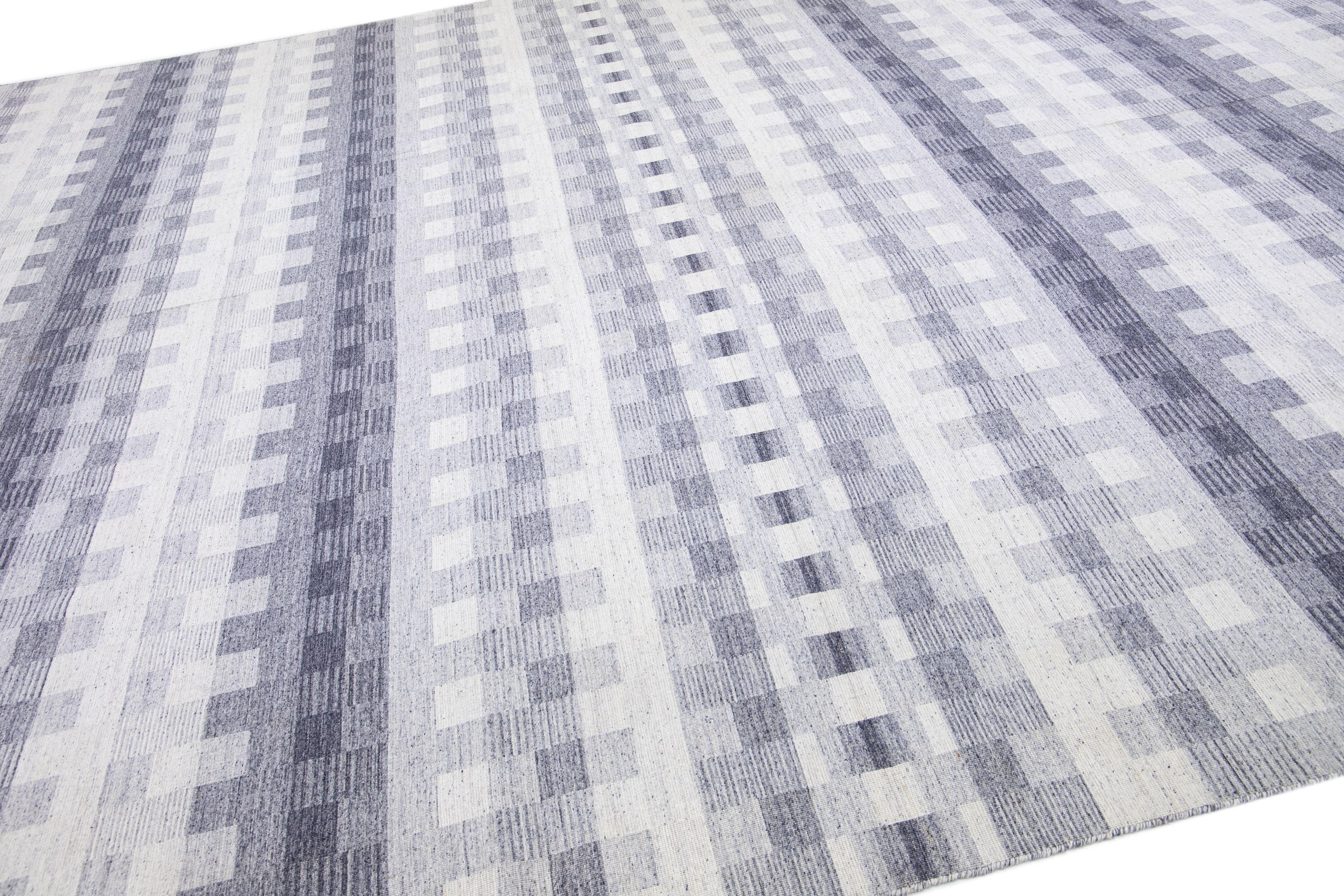 Blue Modern Kilim Flatweave Ivory & Gray Wool Rug With Geometric Seamless Motif For Sale 4