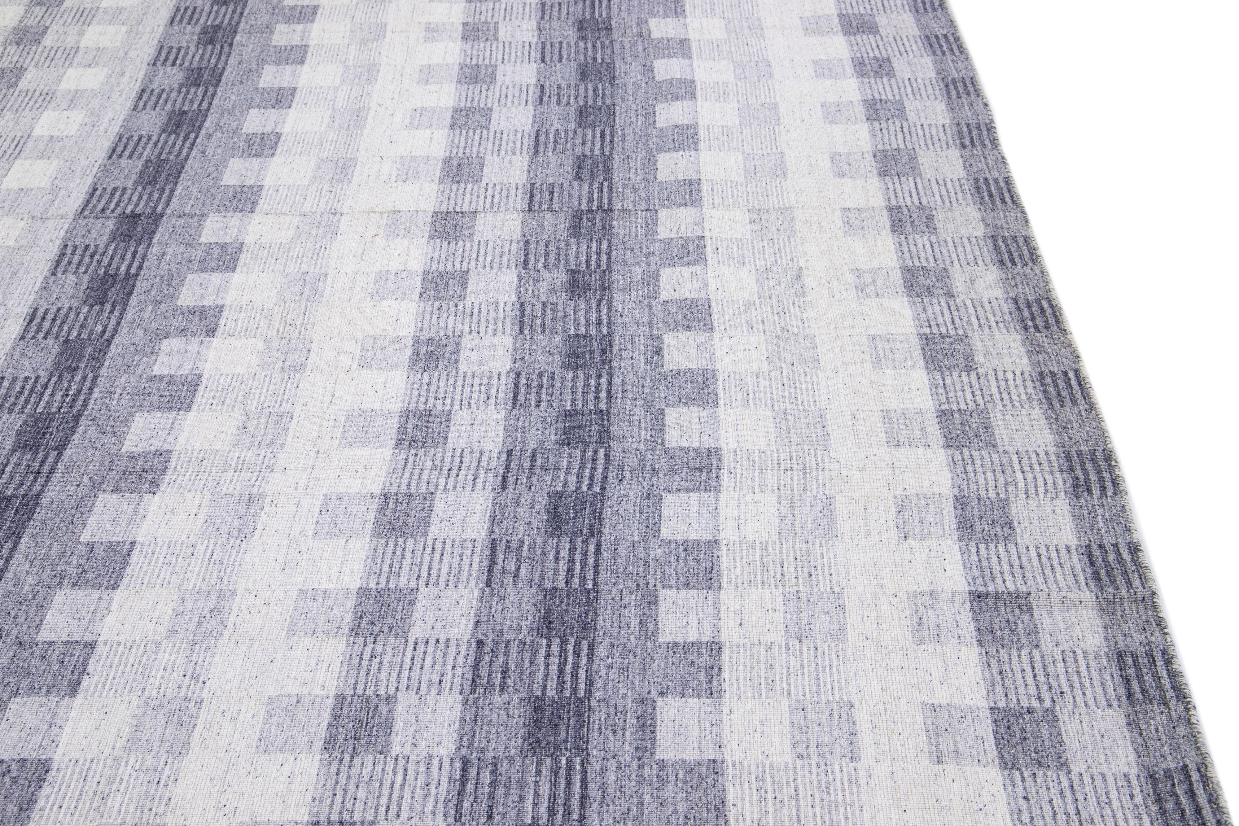 Blue Modern Kilim Flatweave Ivory & Gray Wool Rug With Geometric Seamless Motif For Sale 1