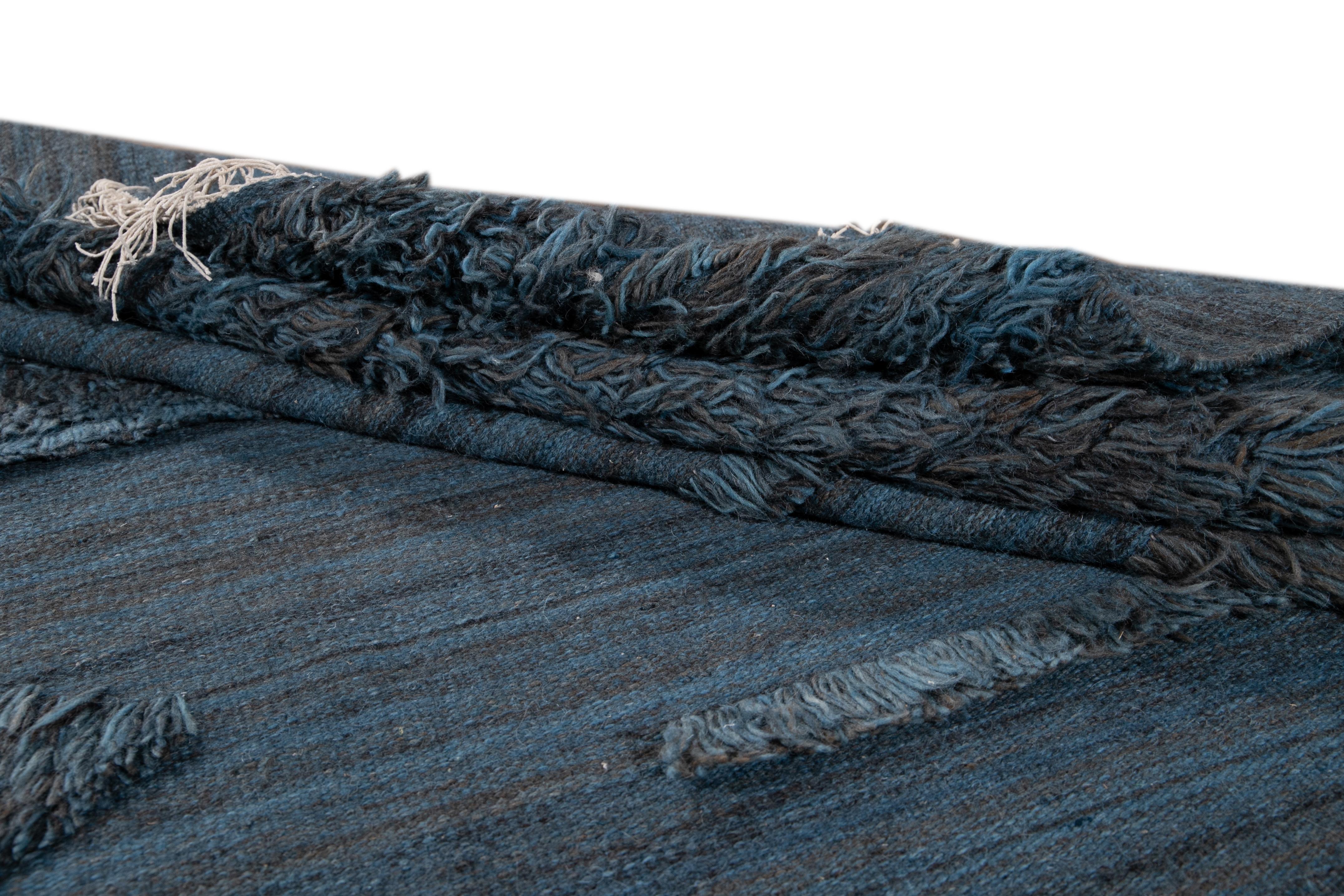Alfombra de lana bereber azul de estilo marroquí moderno en venta 1