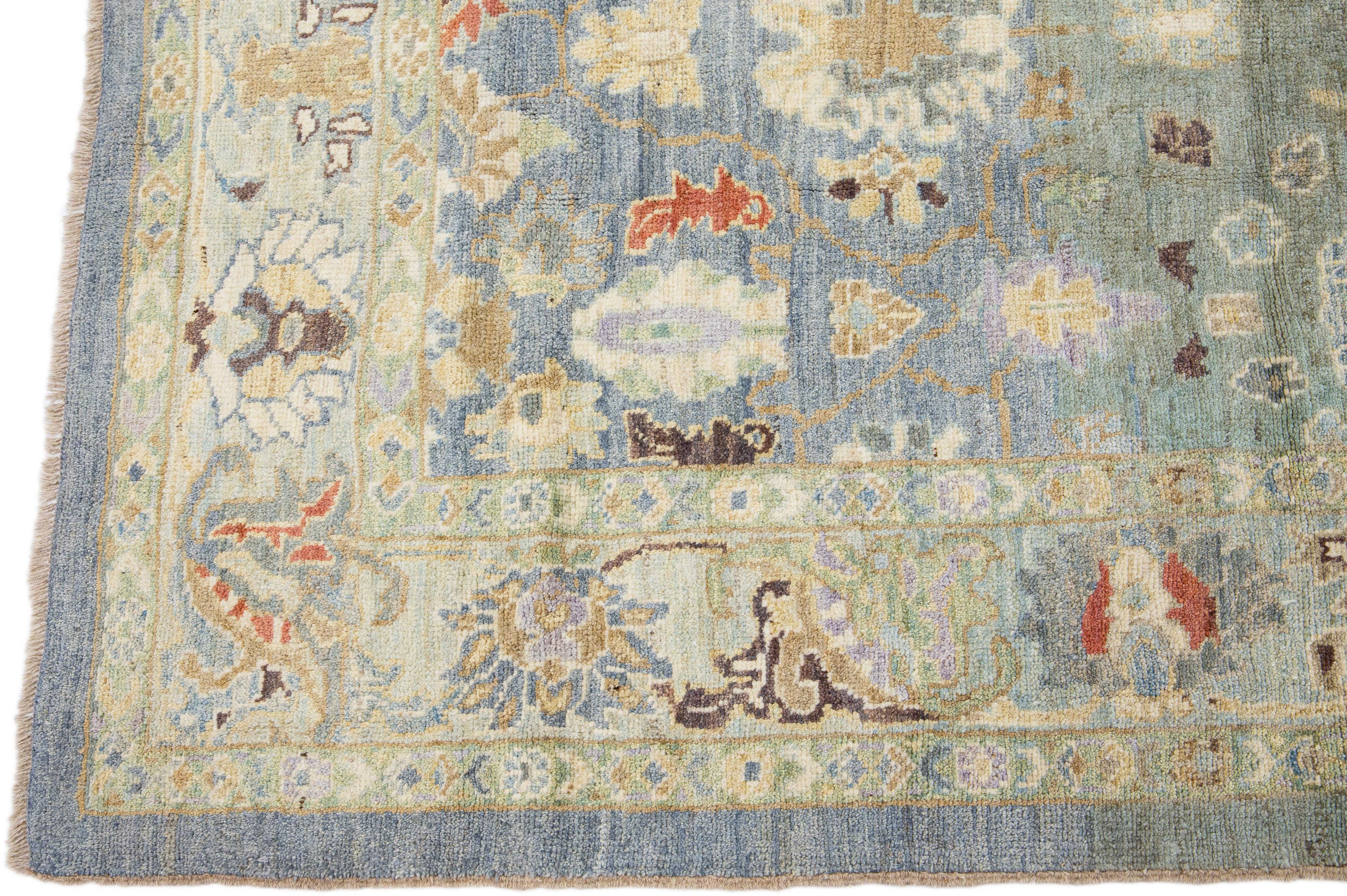 Blue Modern Sultanabad Handmade Floral Pattern Wool Rug In New Condition For Sale In Norwalk, CT