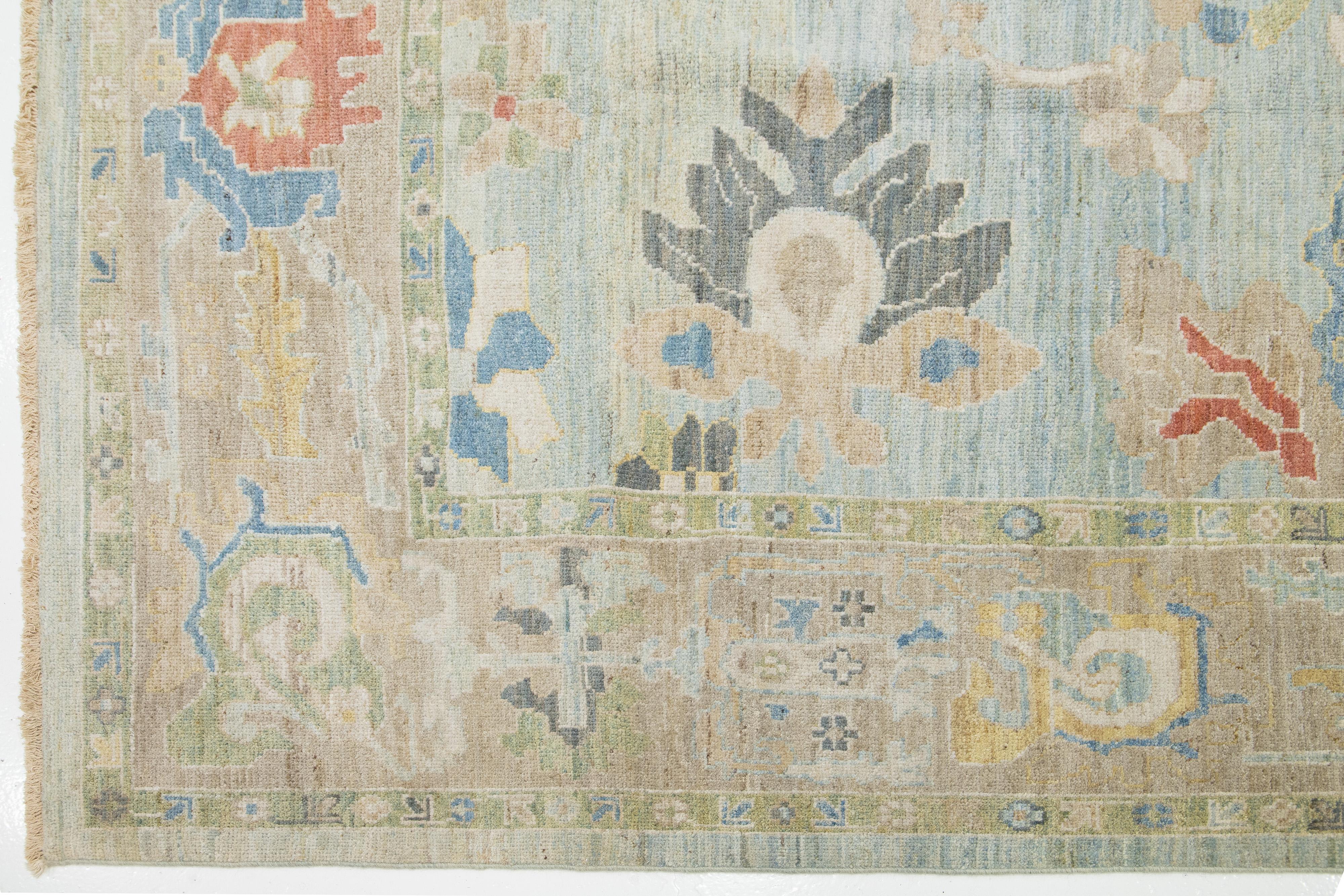 Apadana's Blauer moderner Sultanabad-Wollteppich aus Sultanabad, handgefertigt mit Allover-Design im Angebot 1