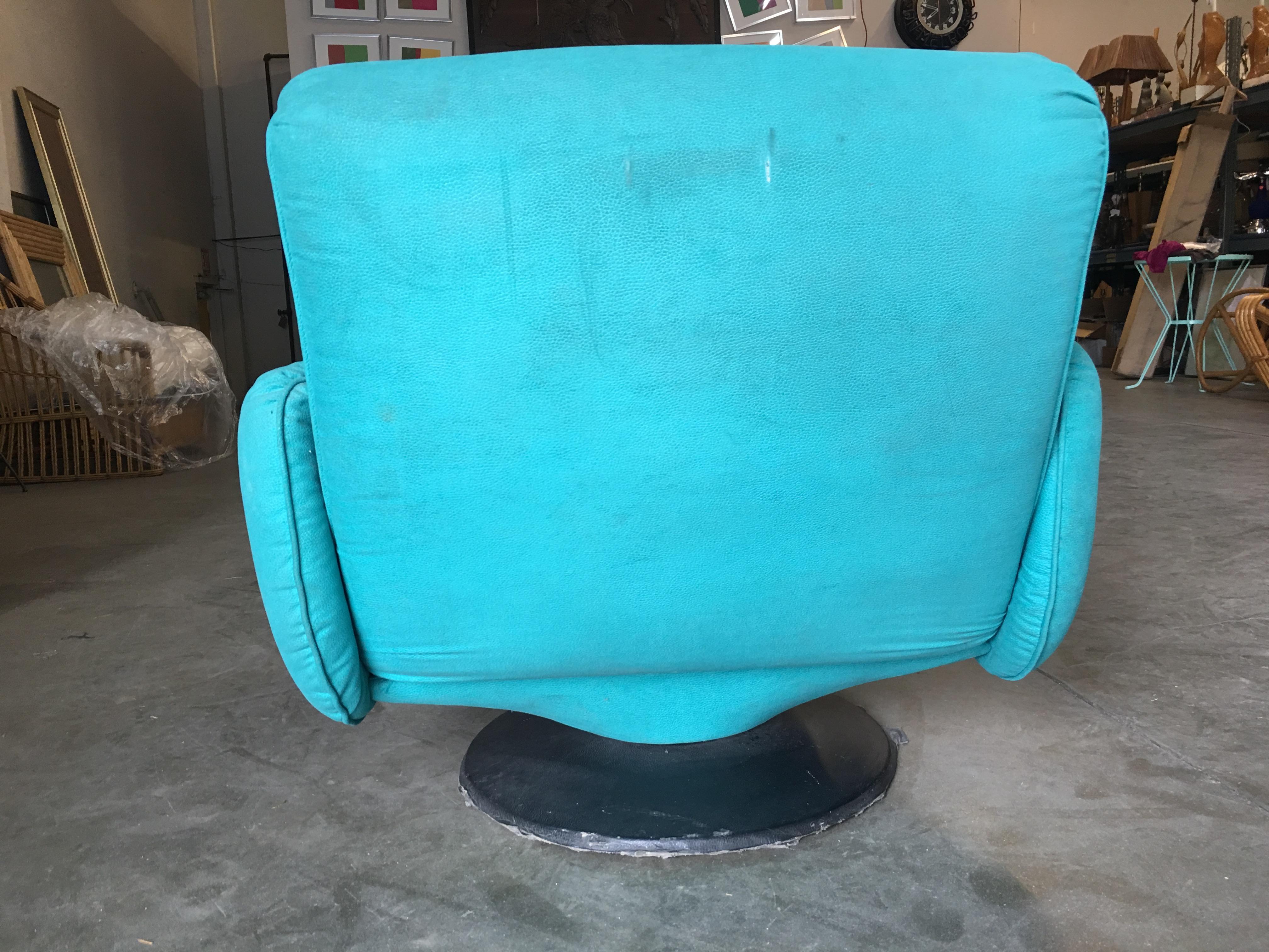 Blue Modernist Swivel Lounge Chair by Arconas, 2 Available 1