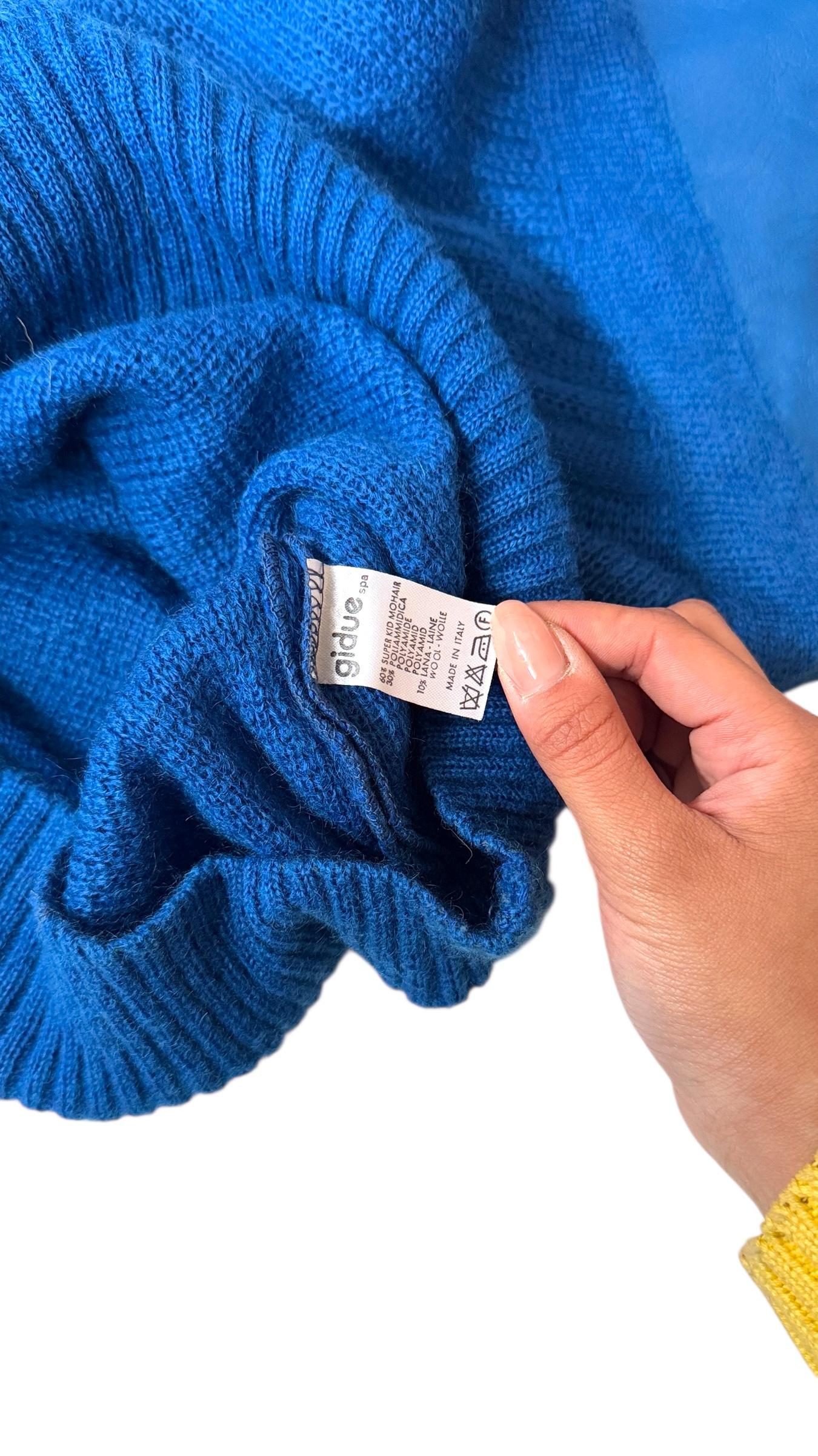 Pull bleu en mohair et laine avec empiècements en cuir sur les épaules - Made in Italy en vente 2