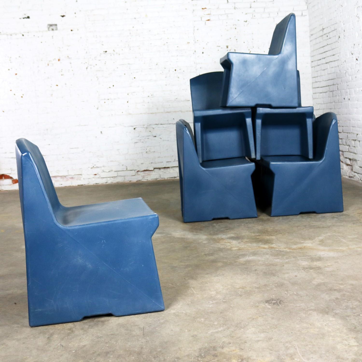 Blue Molded Plastic Side or Slipper Chairs by Norix Set of Eight In Good Condition In Topeka, KS