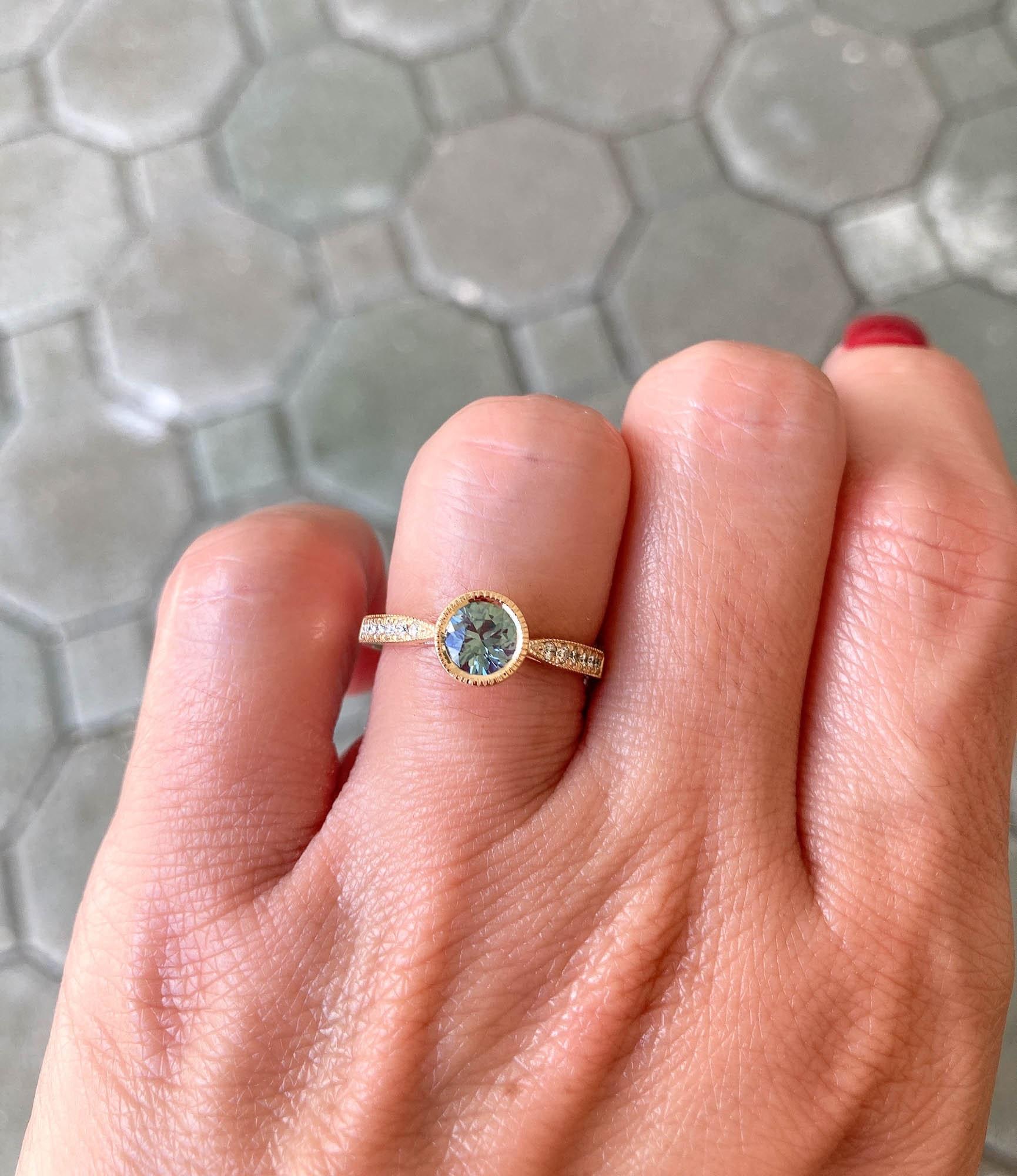 Blauer Montana Saphir Lünette Set 14K Gelbgold Verlobungsring Diamantband 2