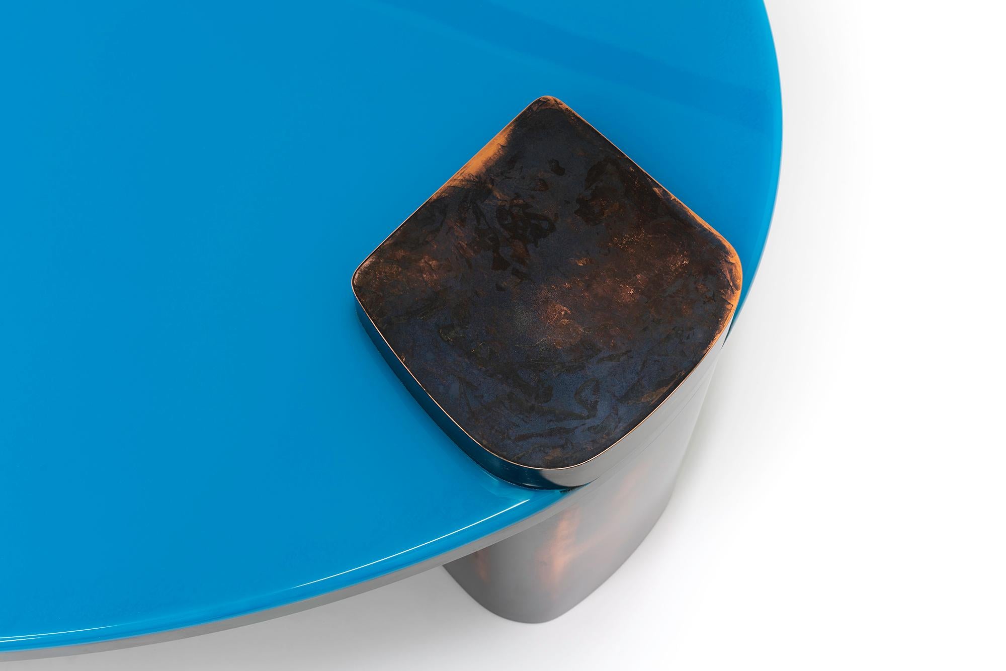 European Blue Moon MMXIX, 21st Century Modern Copper and Blue Resin Oval Coffee Table For Sale