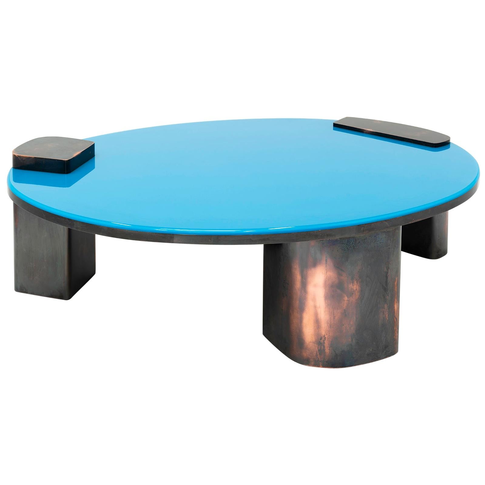 Table basse ovale Blue Moon MMXIX, moderne du 21e siècle en cuivre et résine bleue