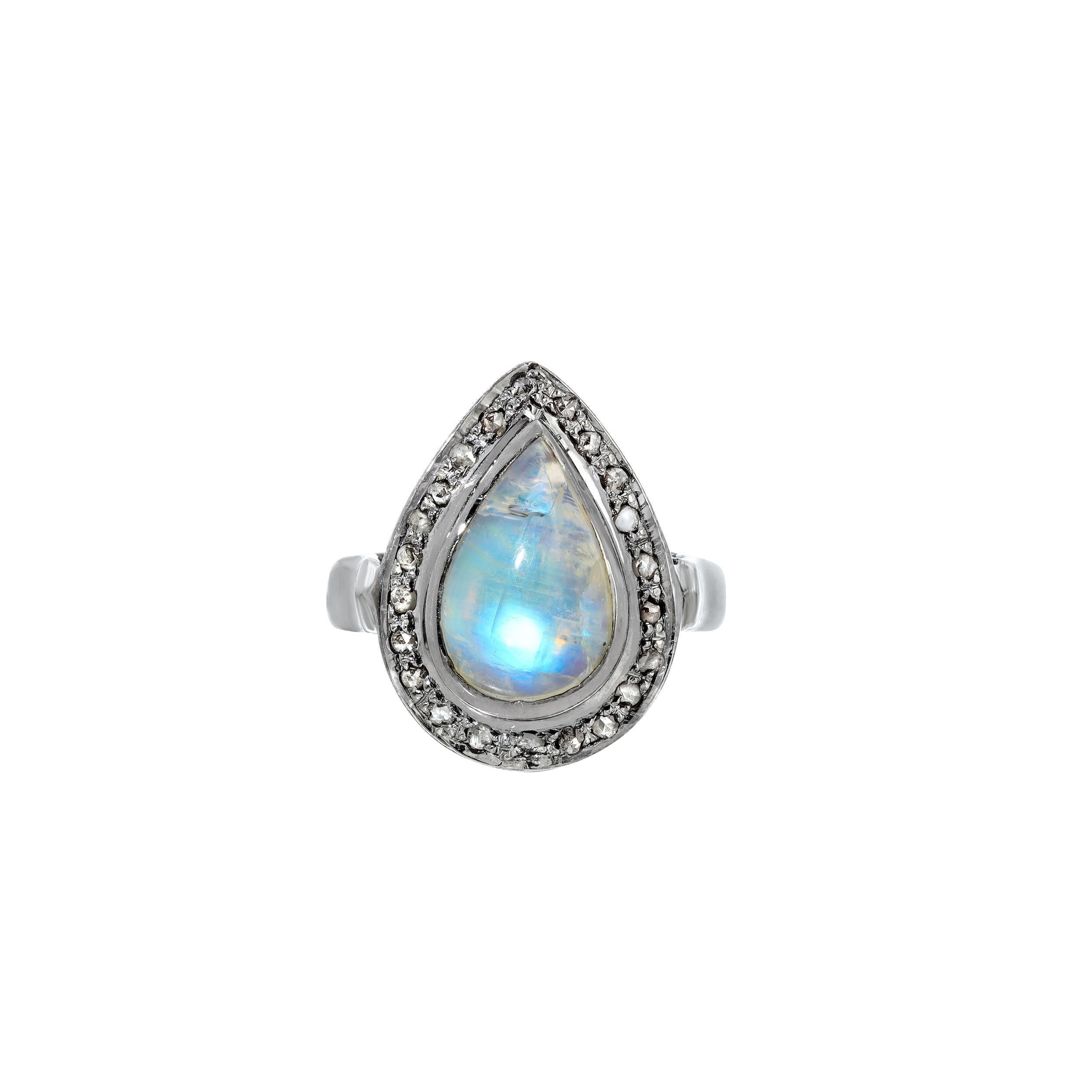 Bague fantaisie en forme de poire en diamant et pierre de lune bleue en vente