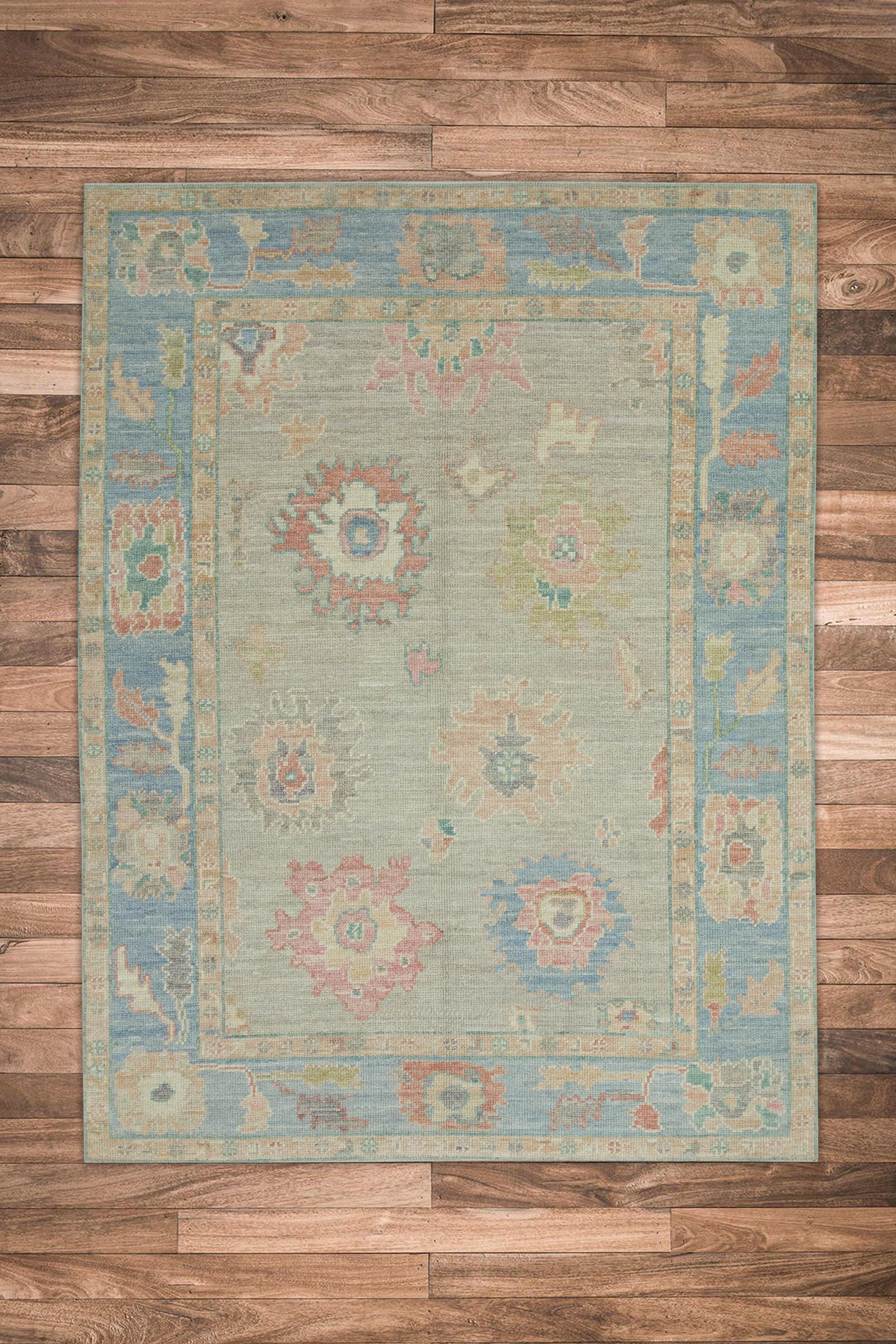 Teinture végétale Tapis turc Oushak en laine tissé à la main à motifs floraux multicolores bleu 5'1 po. x 6'11 po. en vente