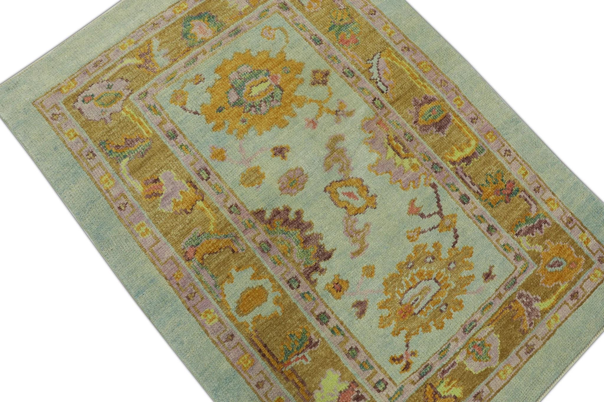 Alfombra Oushak turca de lana tejida a mano multicolor azul 3' x 4'2 Turco en venta