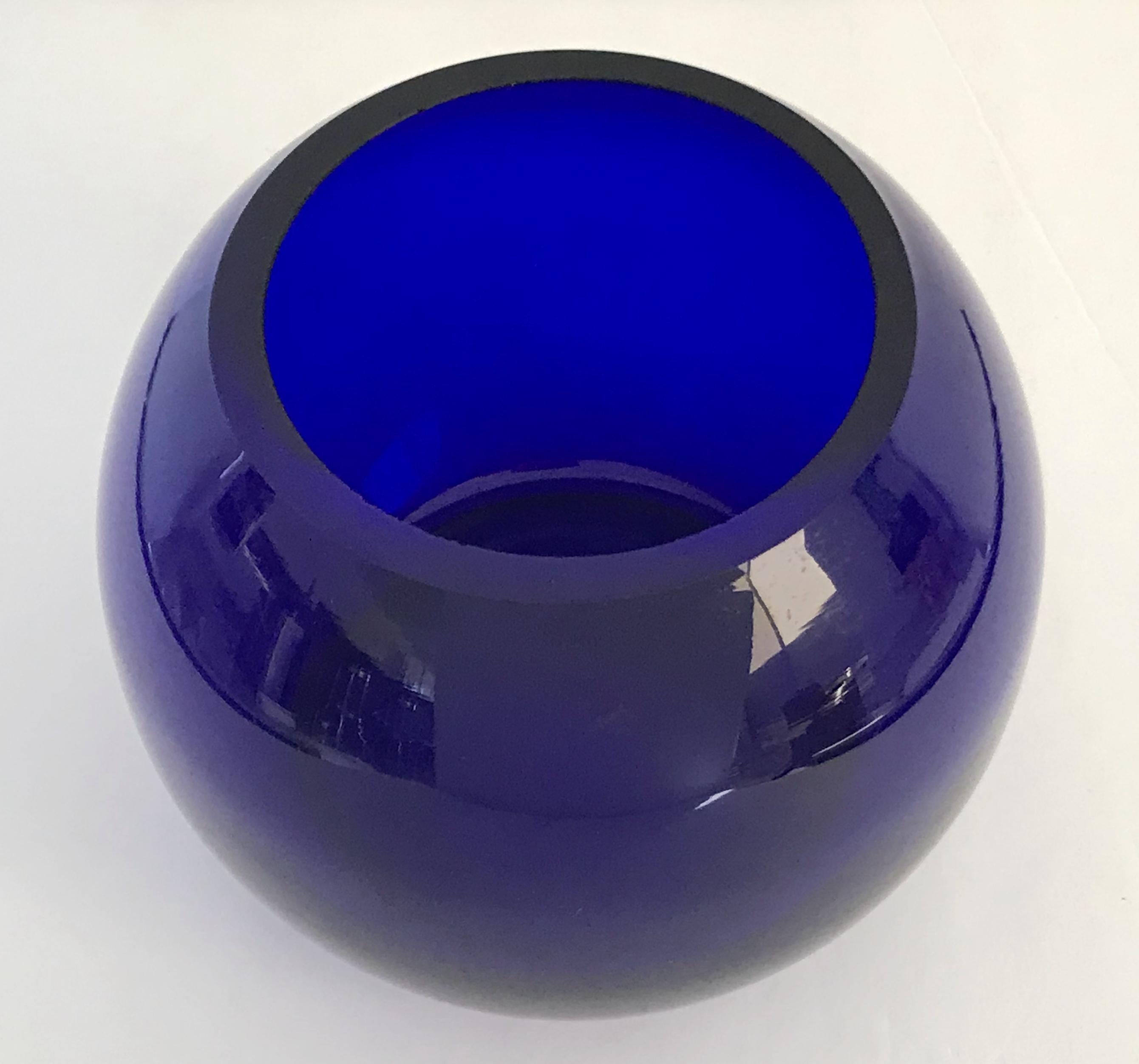 blue murano glass bowl