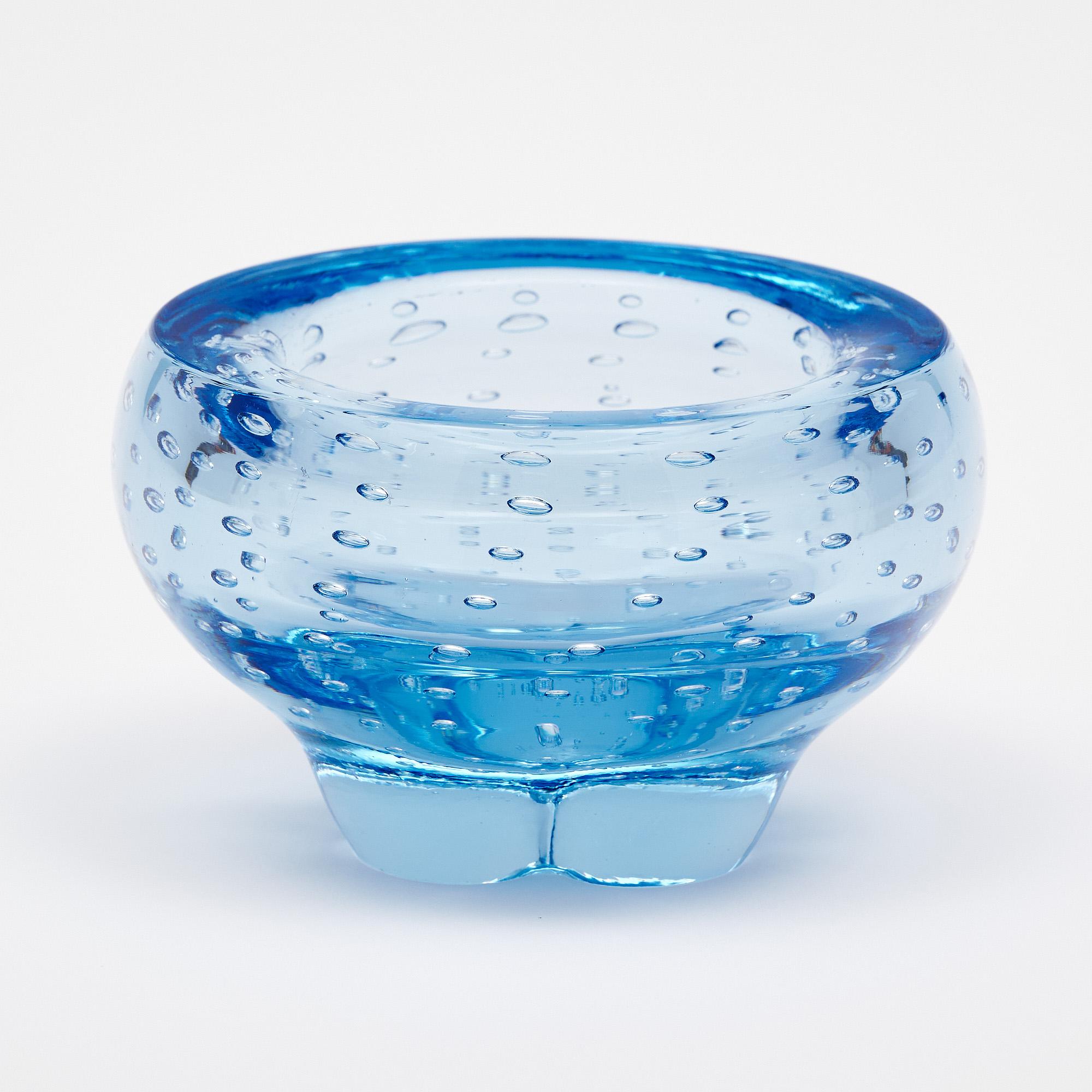 Fatto a mano Ciotola di Murano blu in vendita